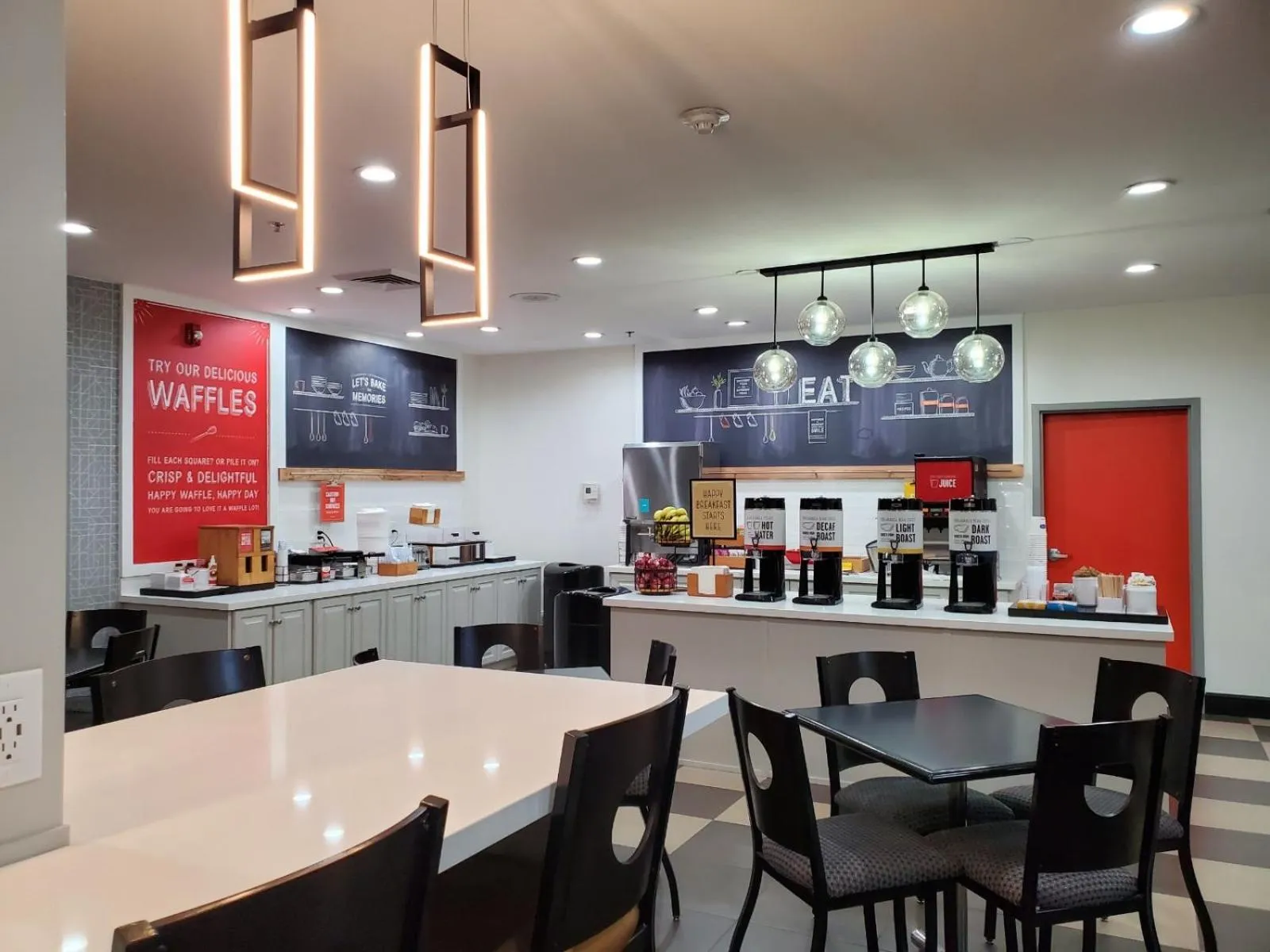 Breakfast in Hampton Inn Olathe