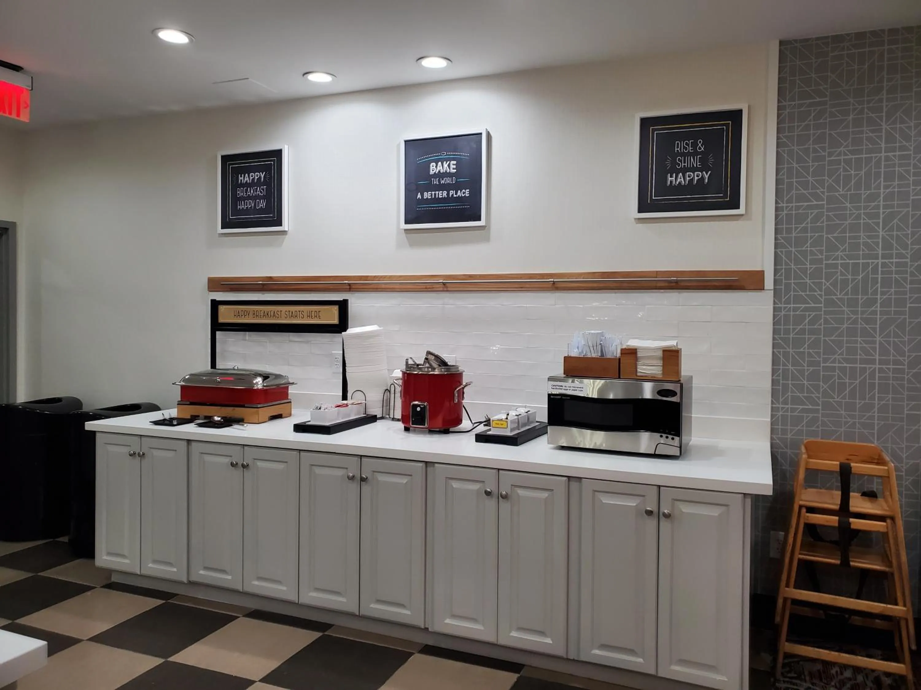 Breakfast in Hampton Inn Olathe