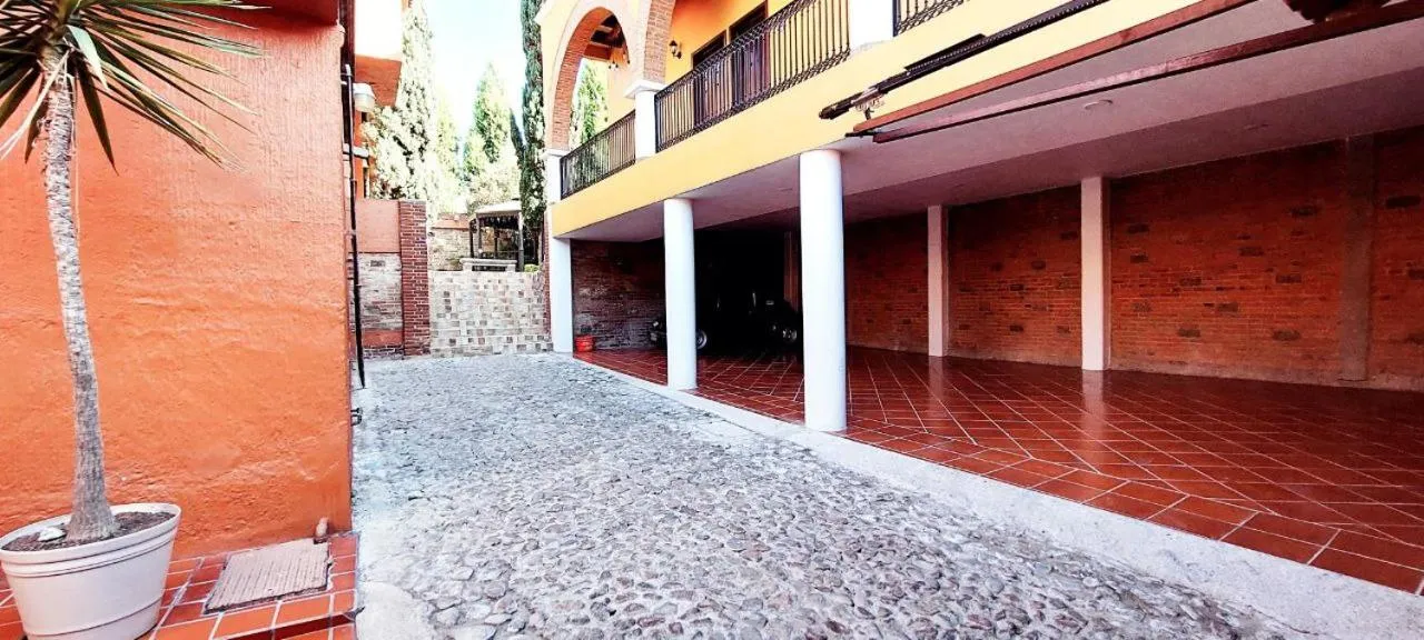 Parking in Posada de la Virgen