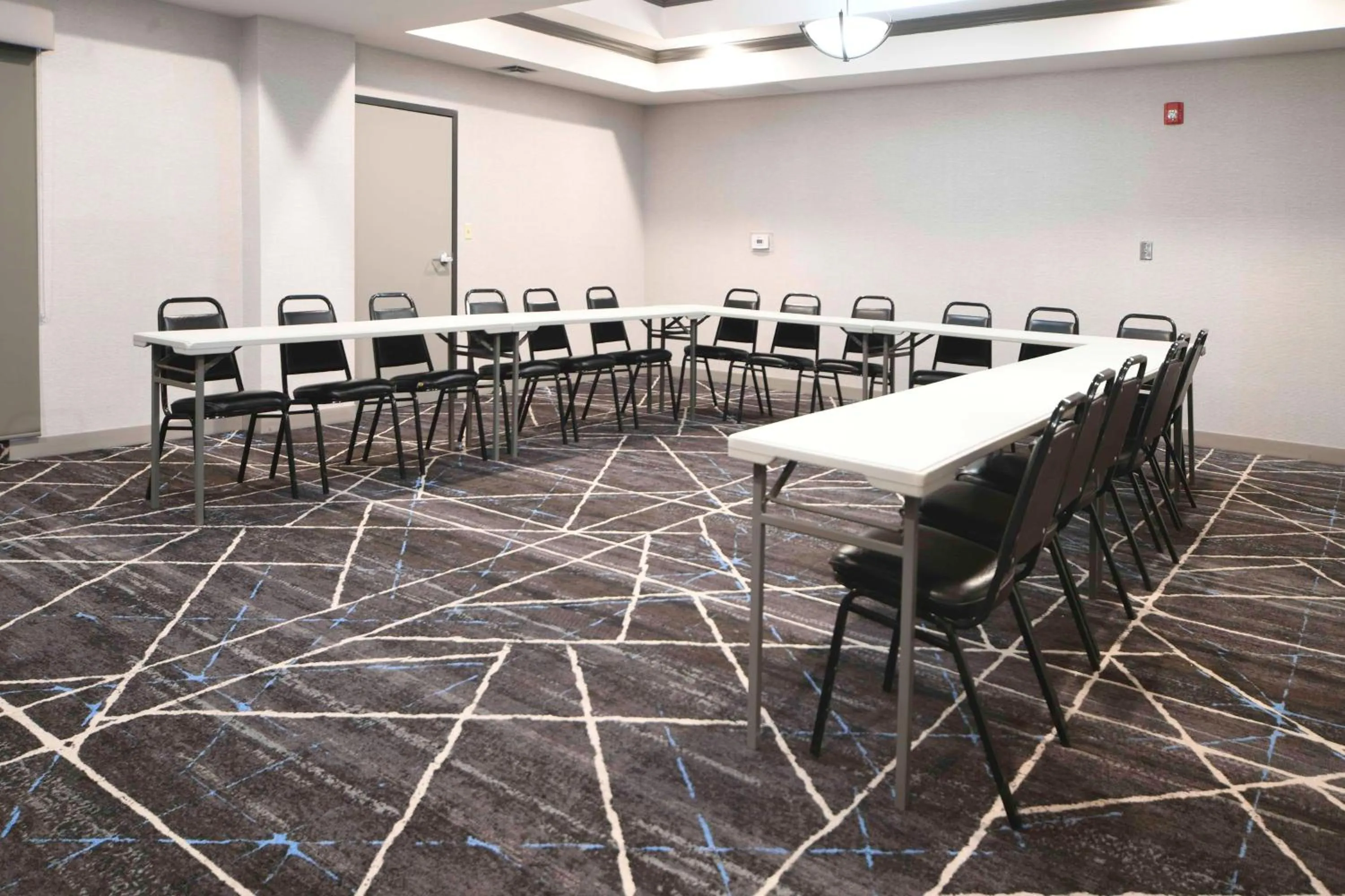 Meeting/conference room in Hampton Inn Bryant