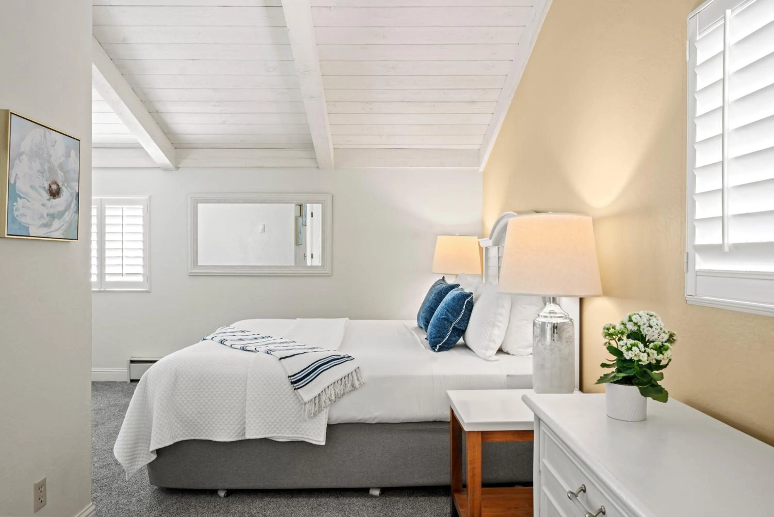 Bedroom, Bed in Lobos Lodge