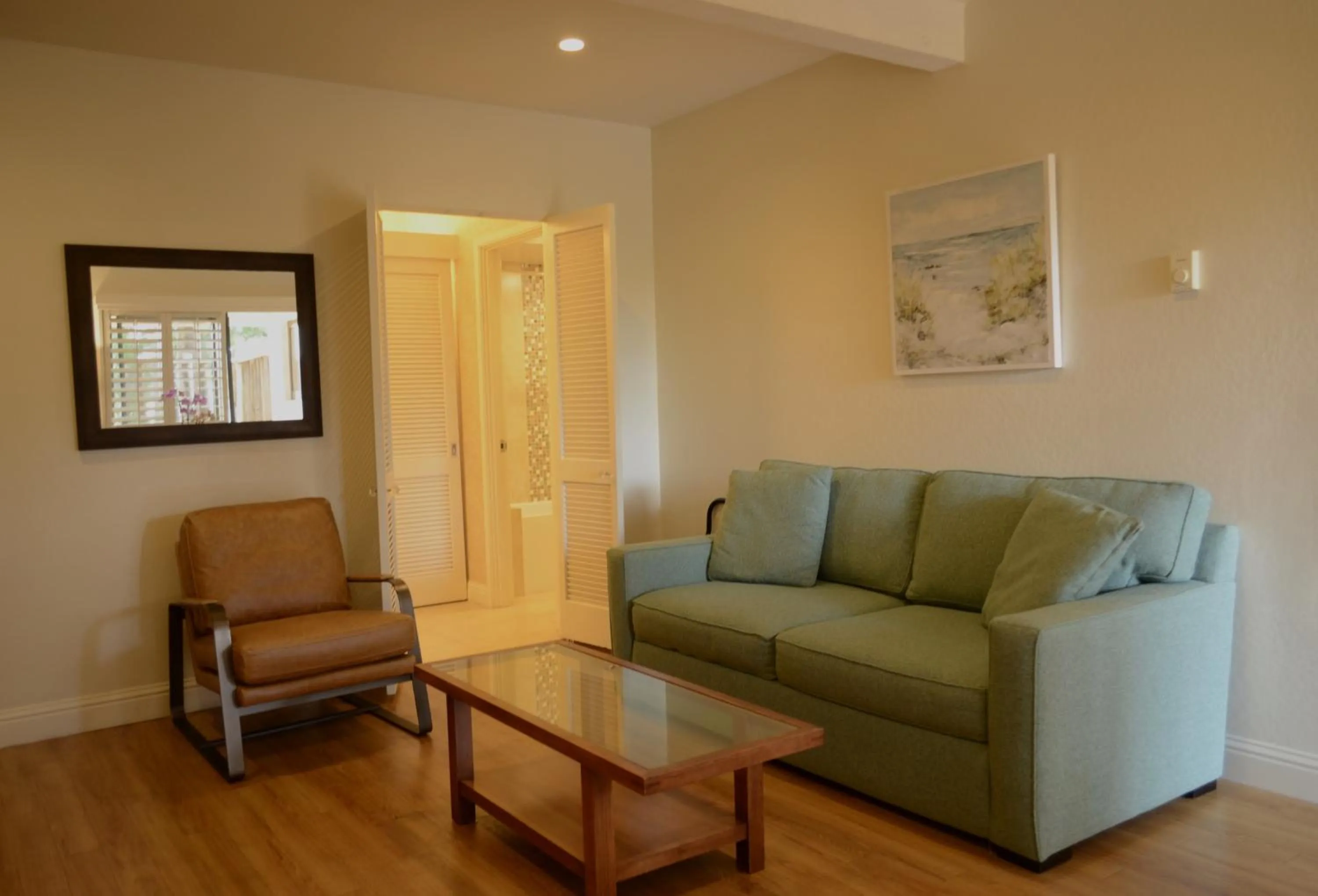 Living room in Lobos Lodge