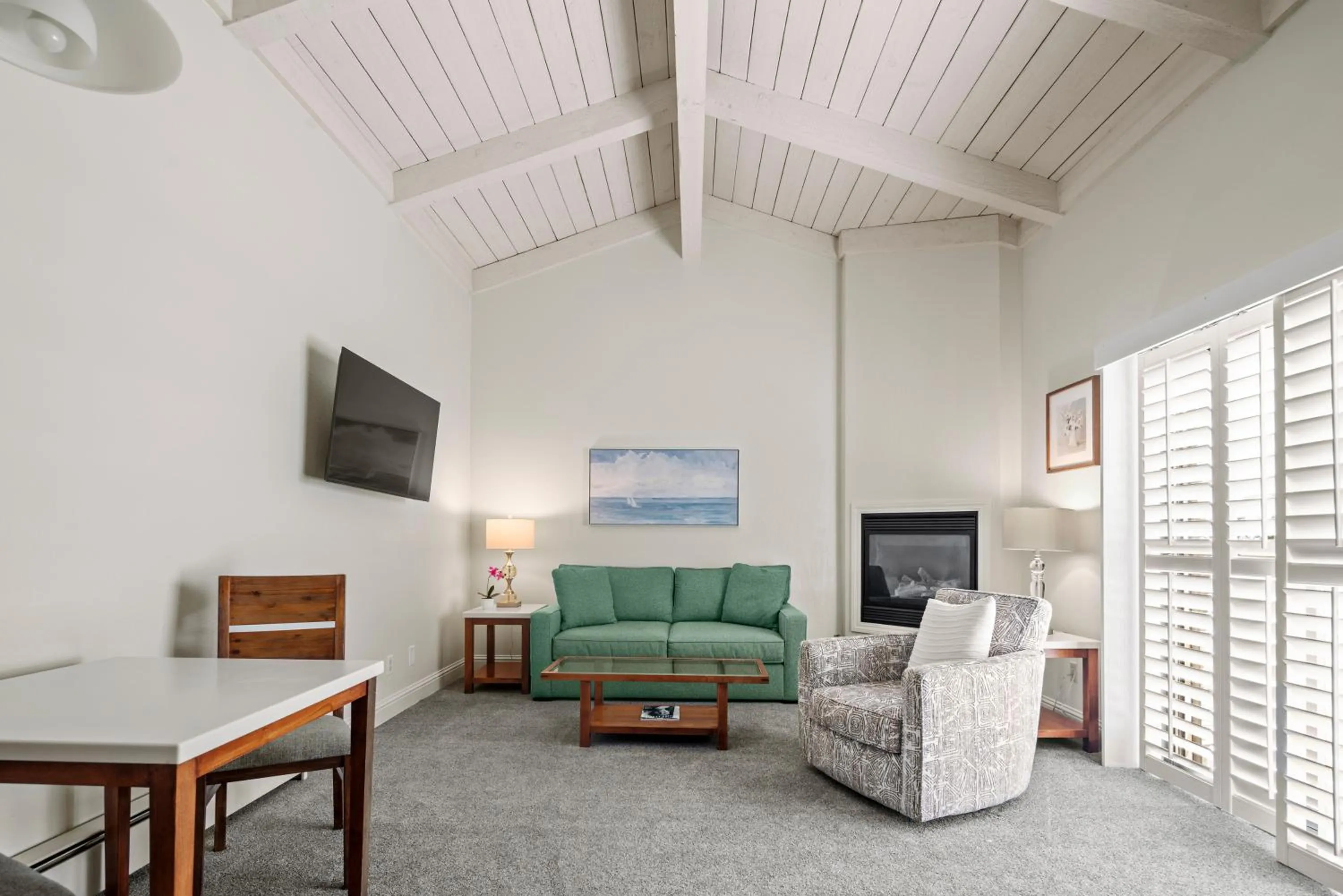 Living room in Lobos Lodge