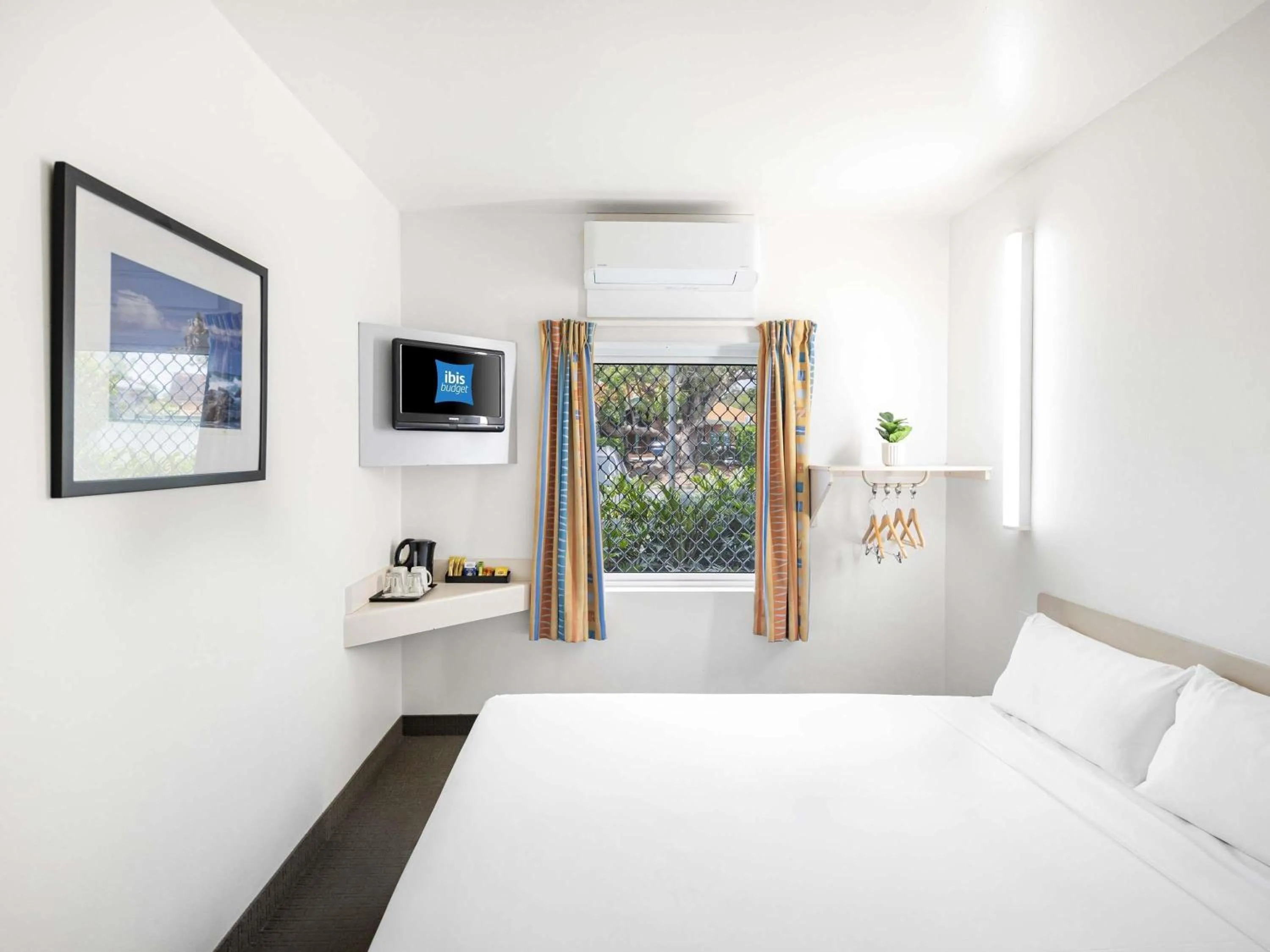 Bedroom, Bed in ibis Budget Coffs Harbour