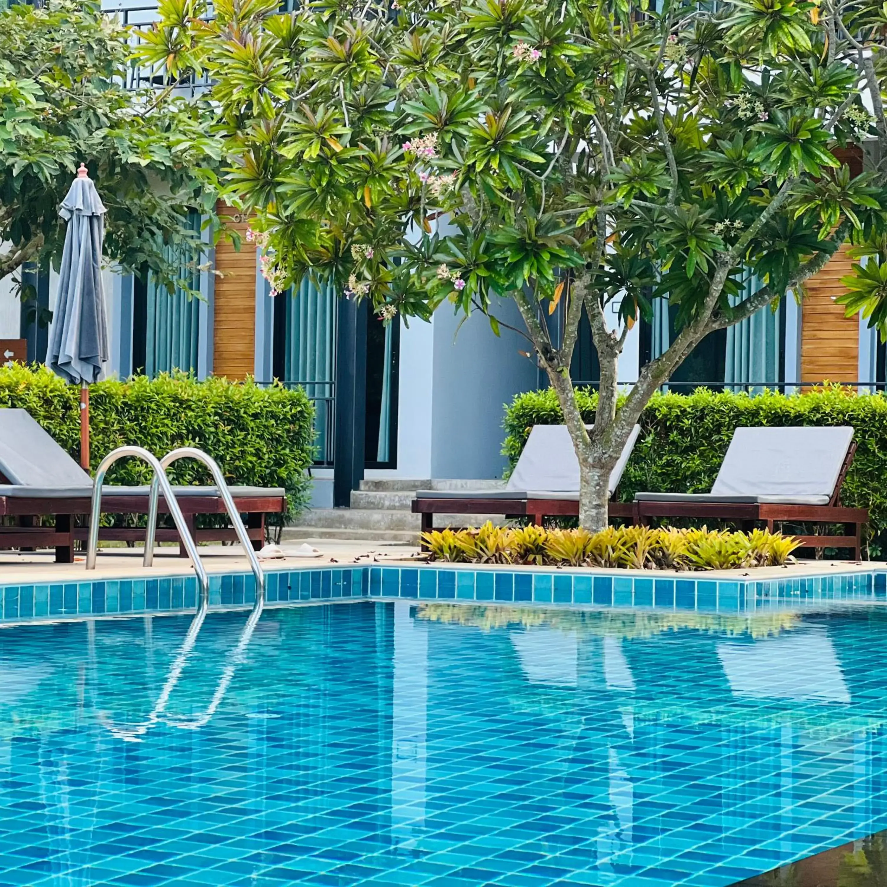 Pool view in Evergreen Koh Chang Resort Pool view in Evergreen Koh Chang Resort