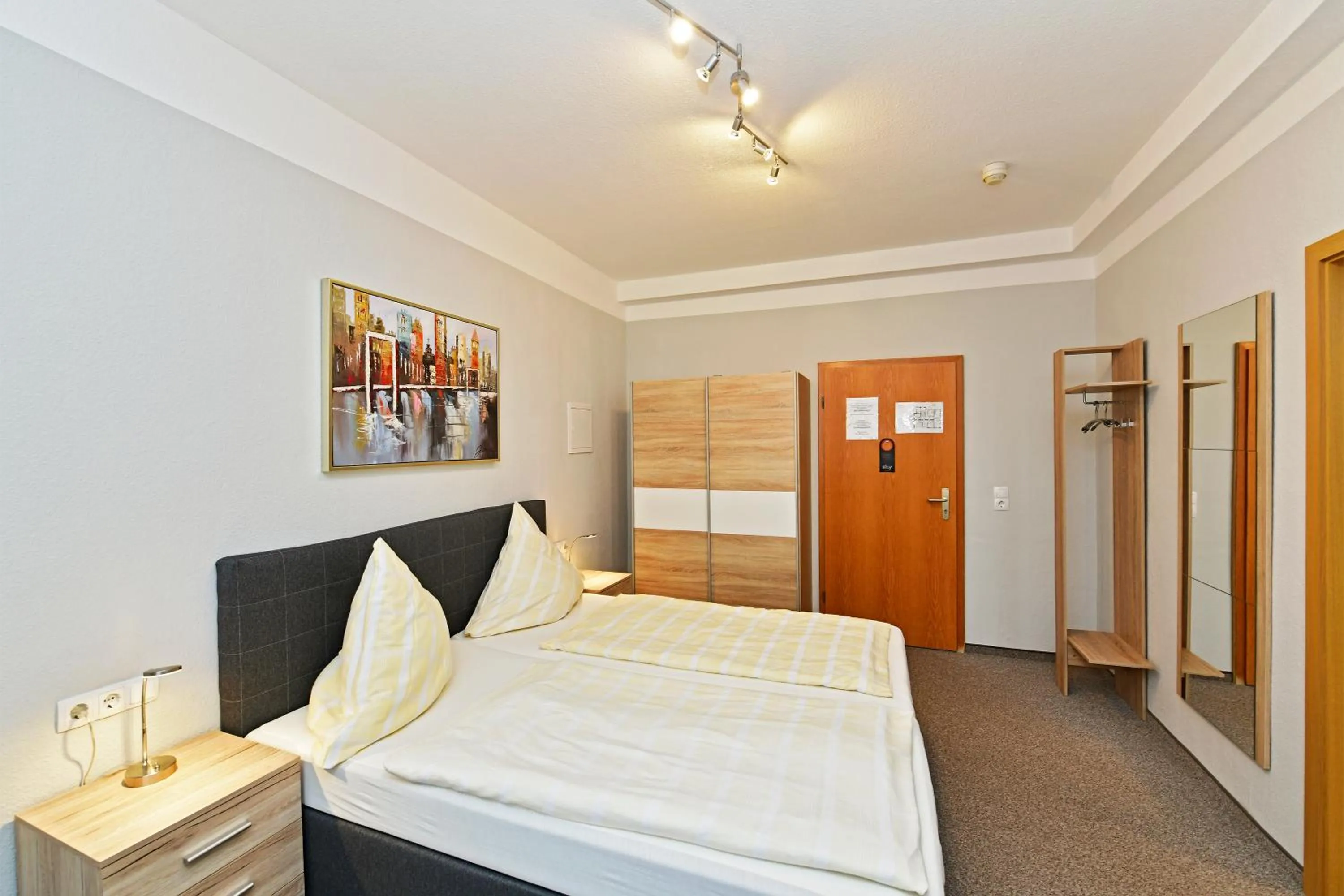 Bed in Hotel Haus Kleimann-Reuer