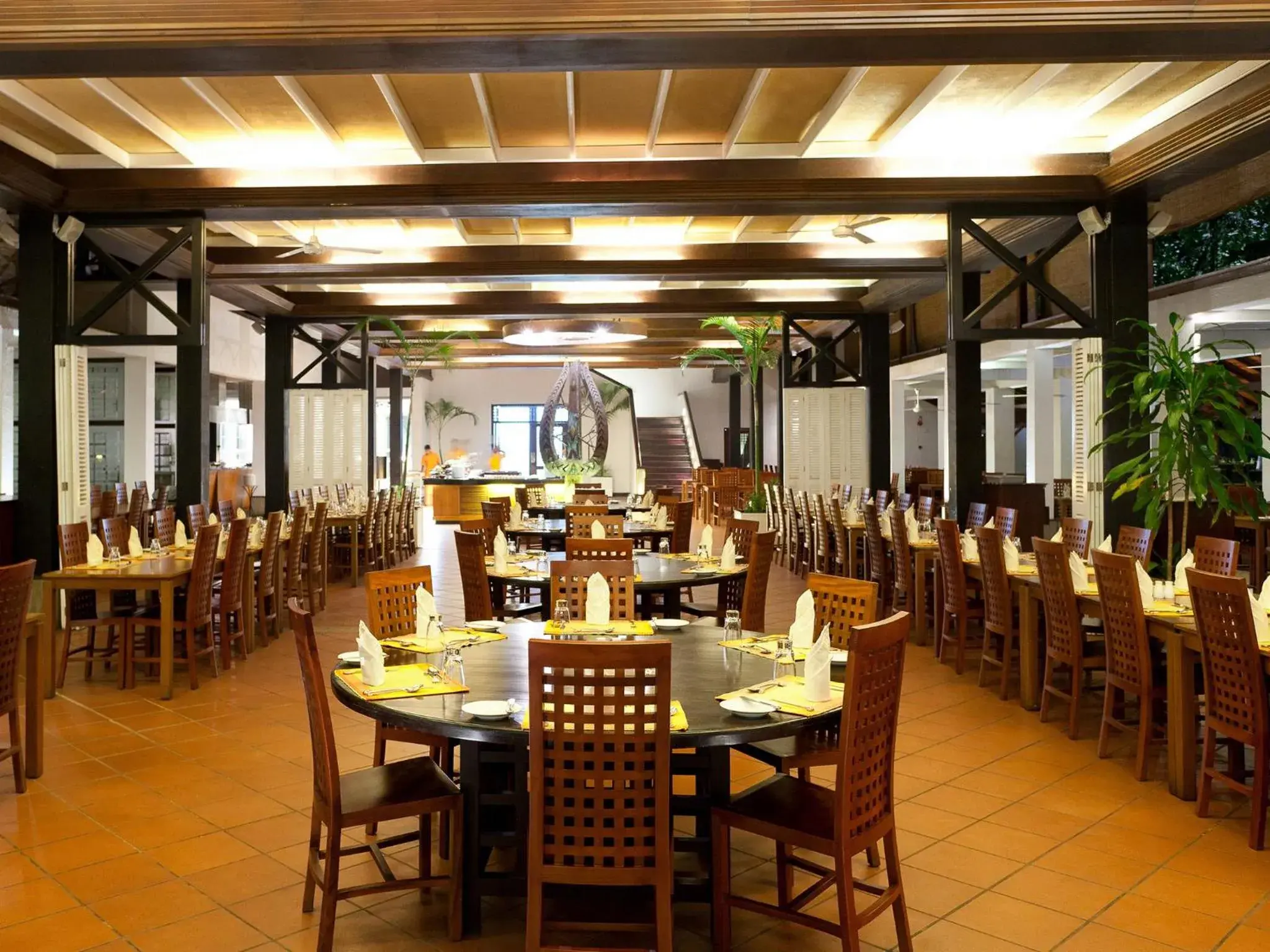 Restaurant/places to eat in Cinnamon Lodge Habarana Restaurant/places to eat in Cinnamon Lodge Habarana