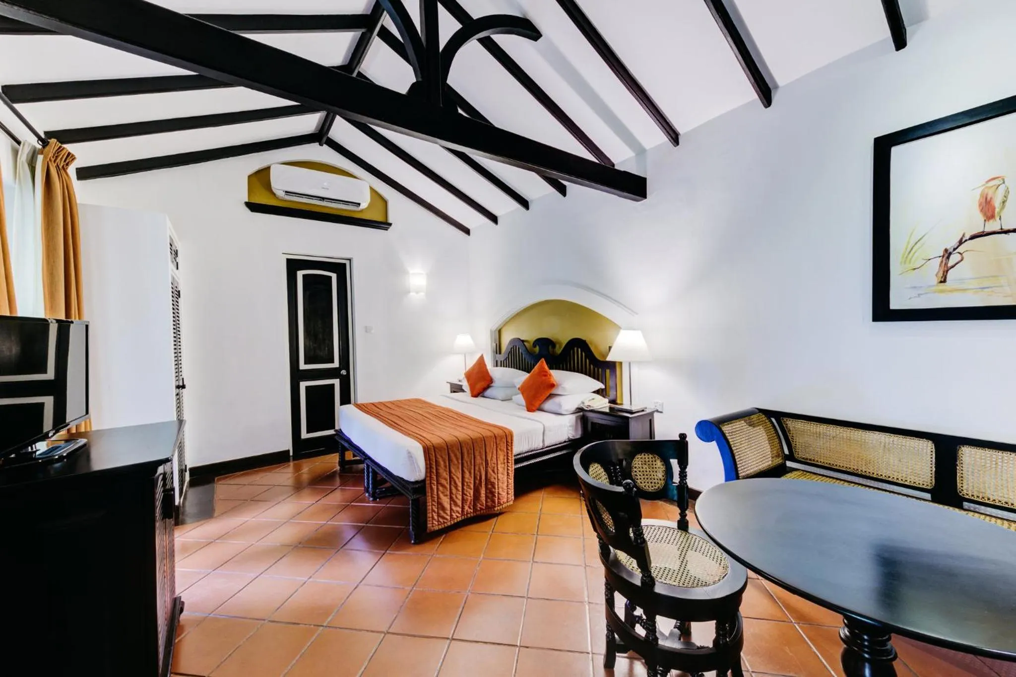 Bedroom, Bed in Cinnamon Lodge Habarana