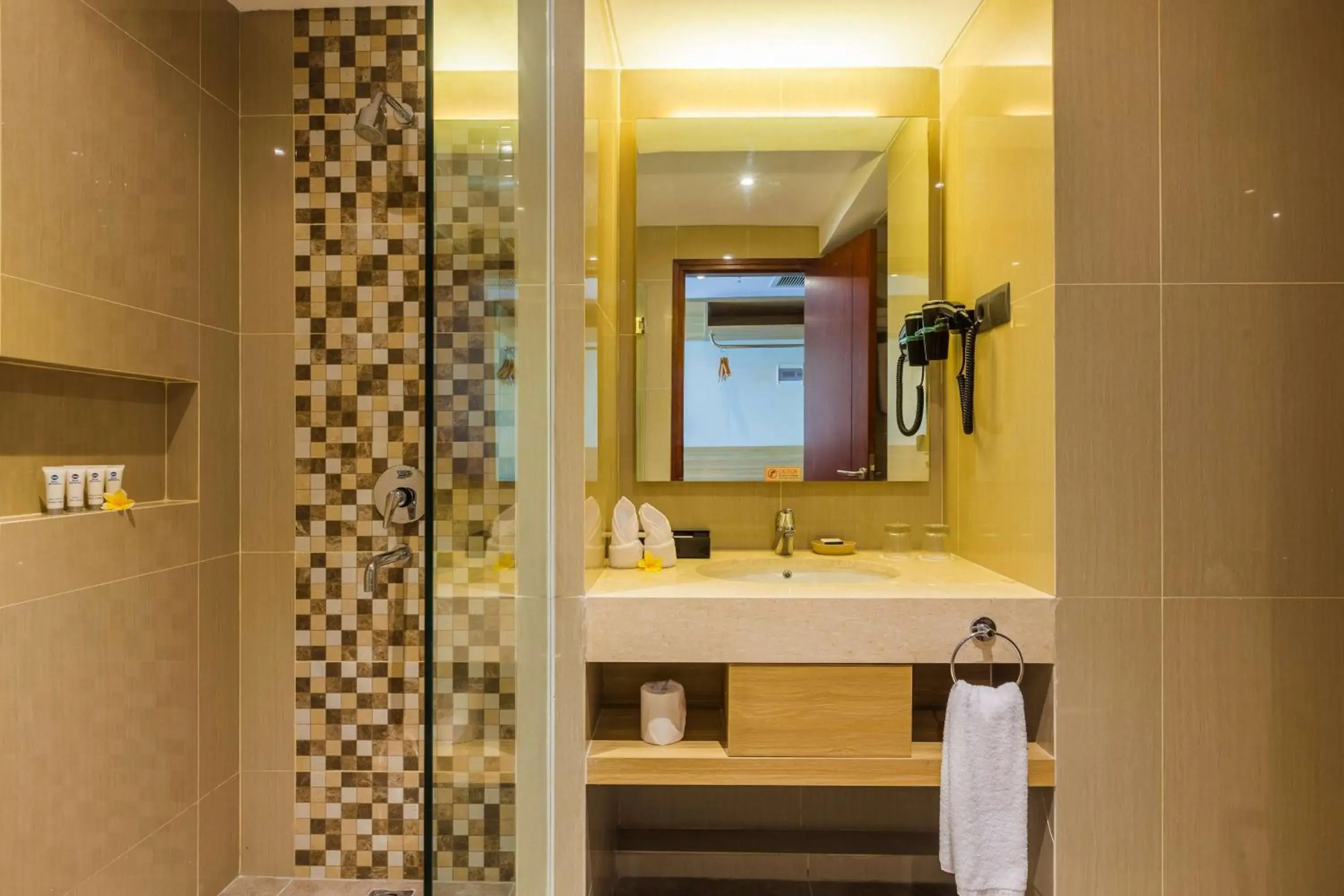 Bathroom in Best Western Kamala Jimbaran Bathroom in Best Western Kamala Jimbaran