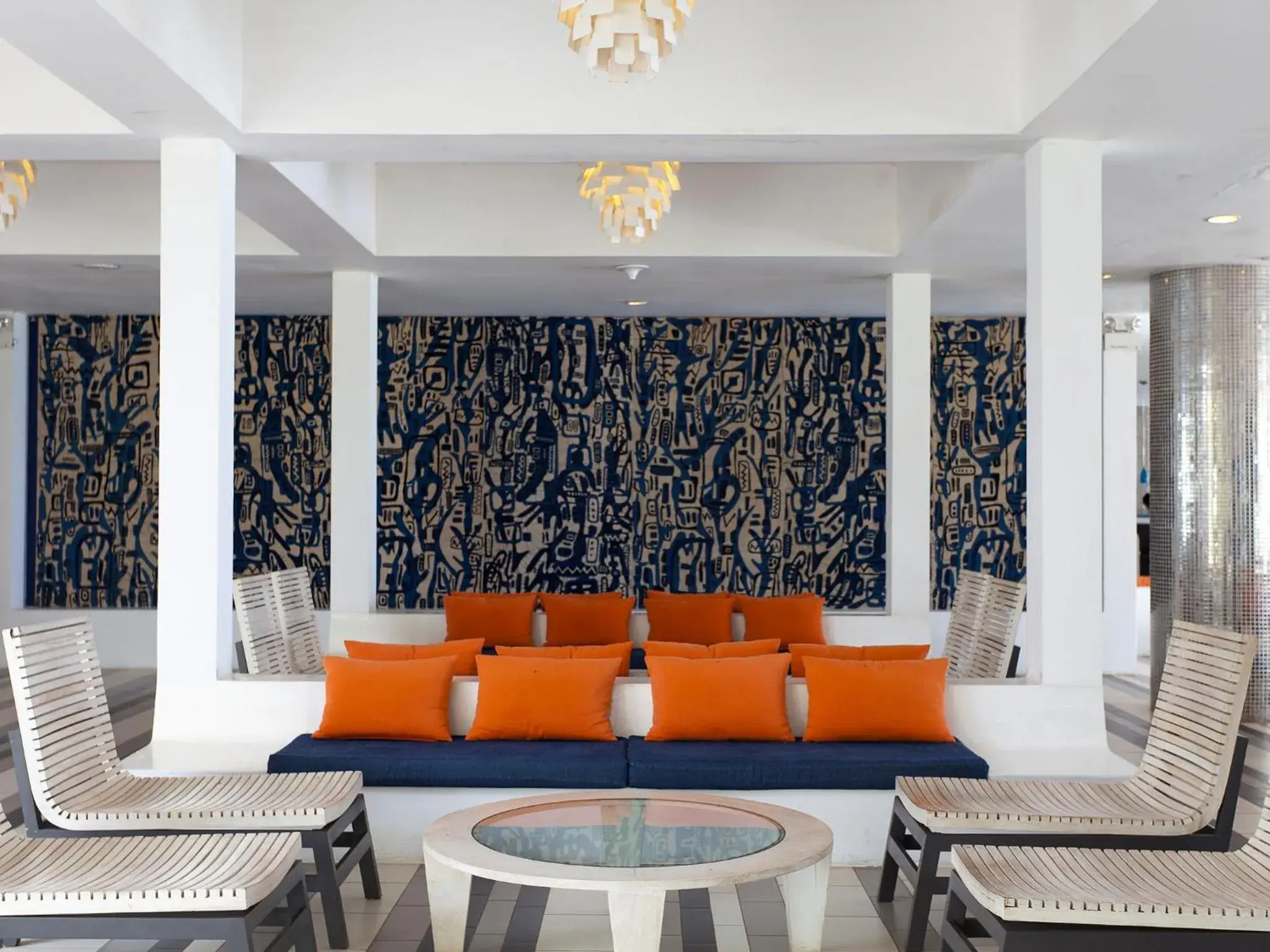 Lounge or bar in Trinco Blu by Cinnamon Lounge or bar in Trinco Blu by Cinnamon