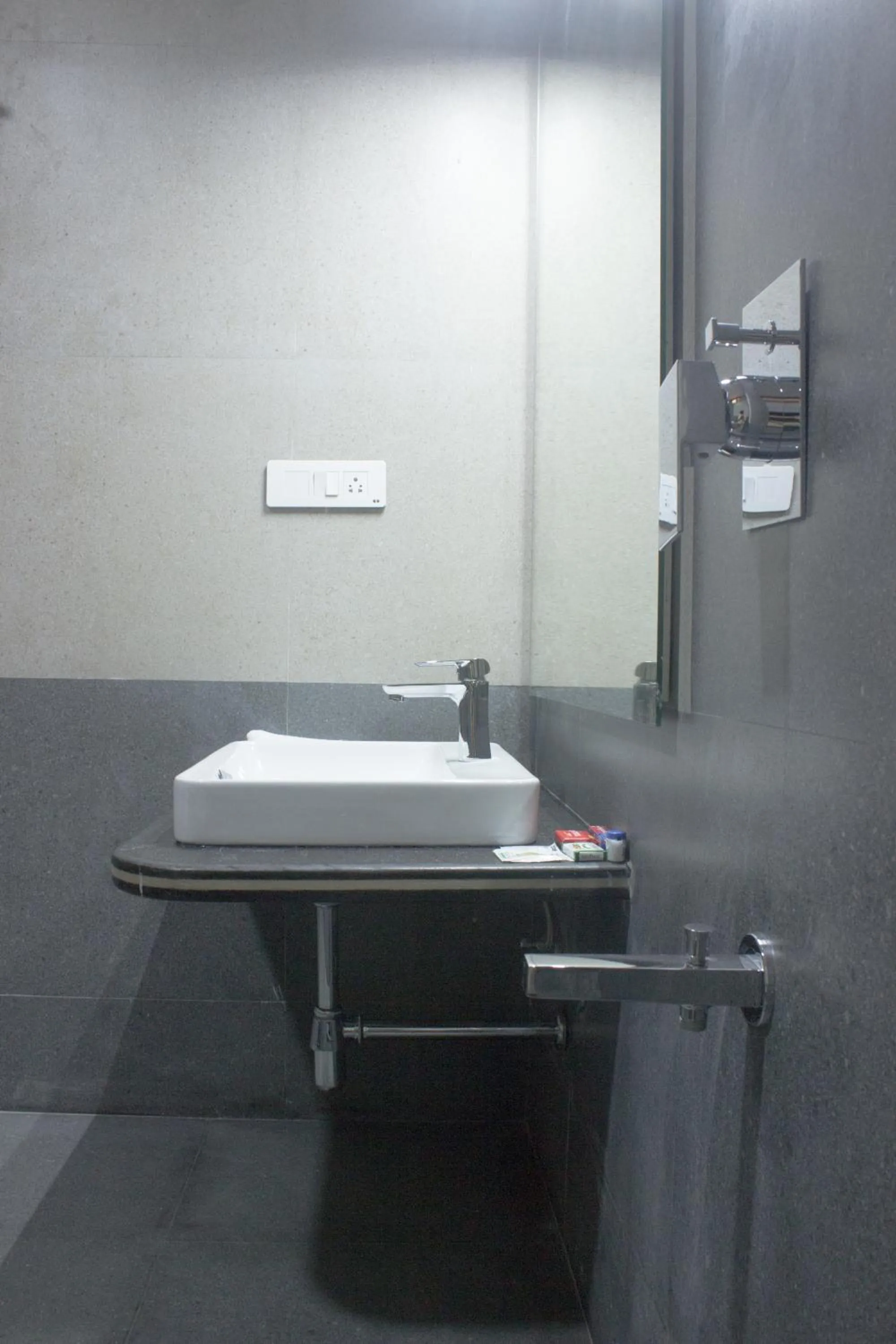 Bathroom in Singaras Coffee Country