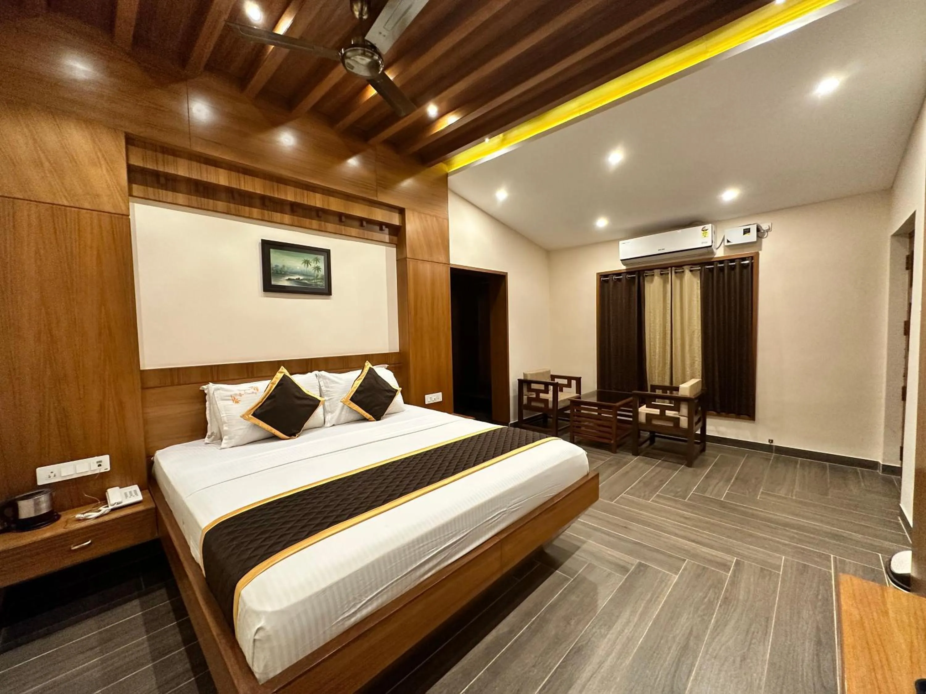 Photo of the whole room, Bed in Singaras Coffee Country