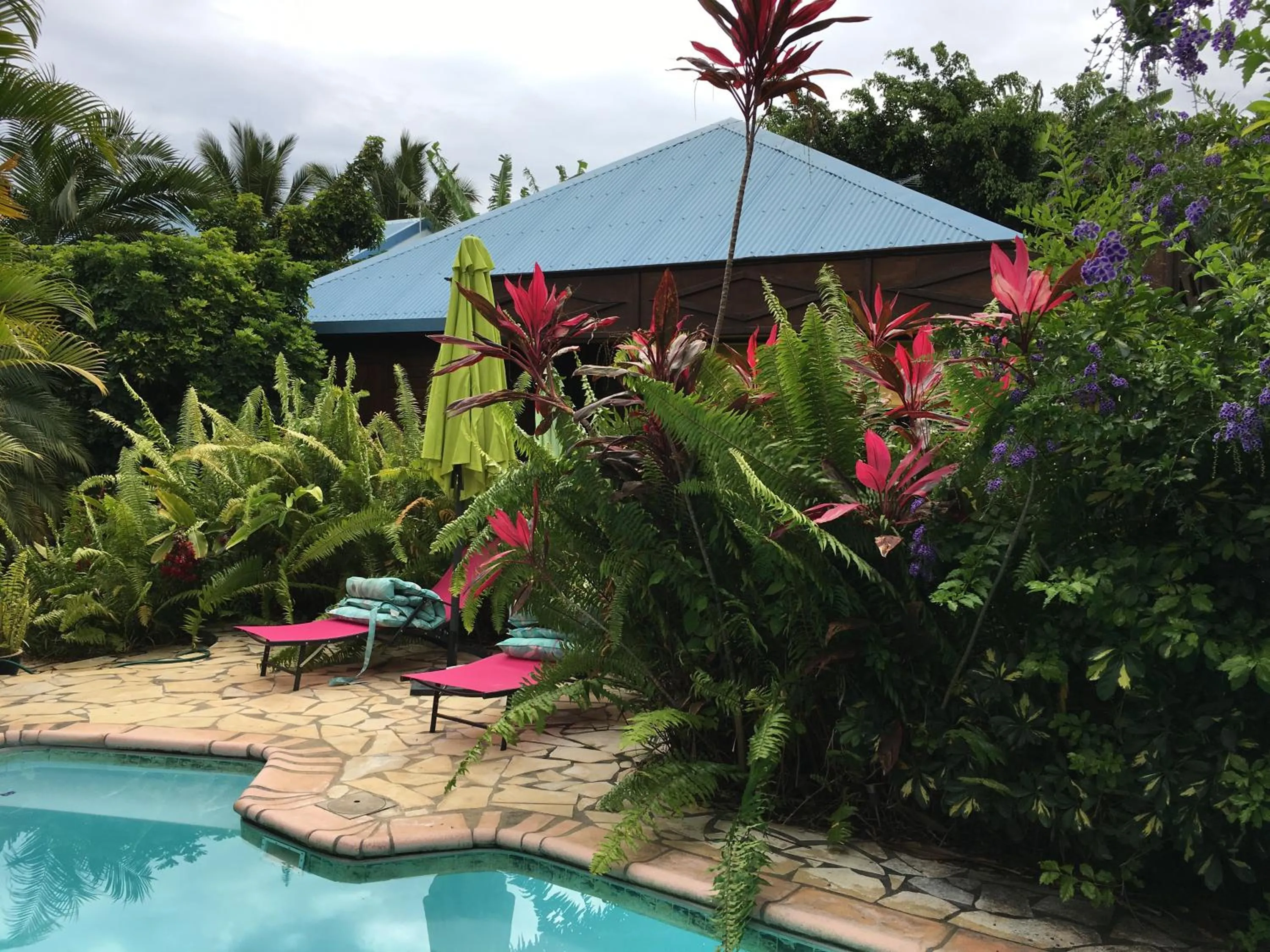 Swimming pool in Le Chalet dAZAE