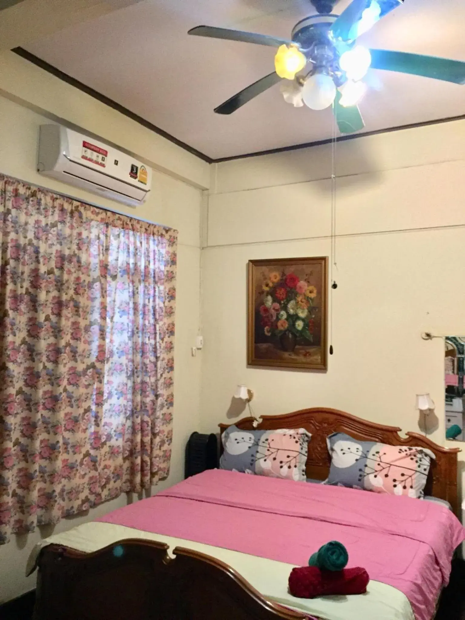 Bed in King's Home Hua Hin Homestay Bed in King's Home Hua Hin Homestay