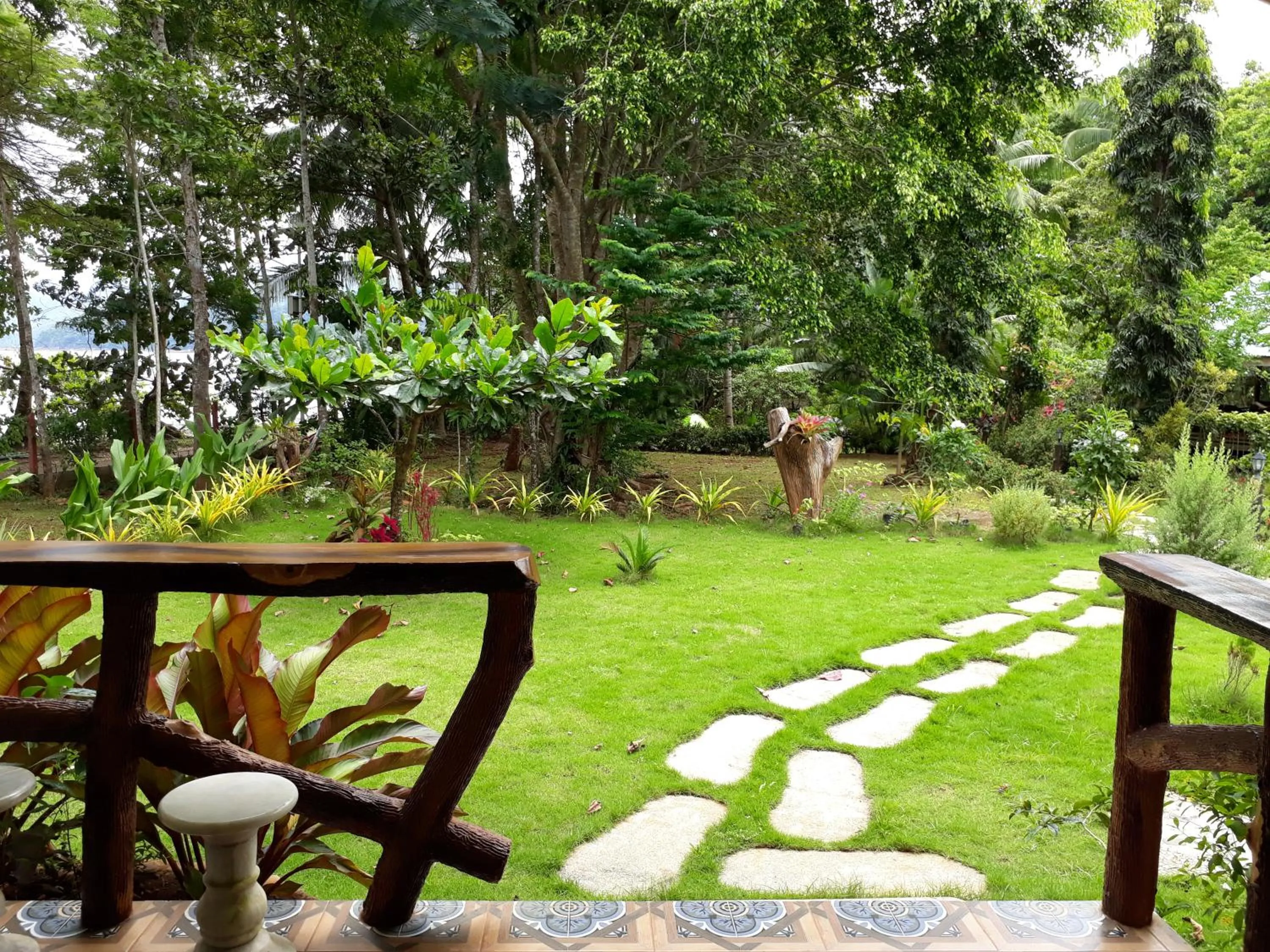 Garden in Dabdab Tourist Inn