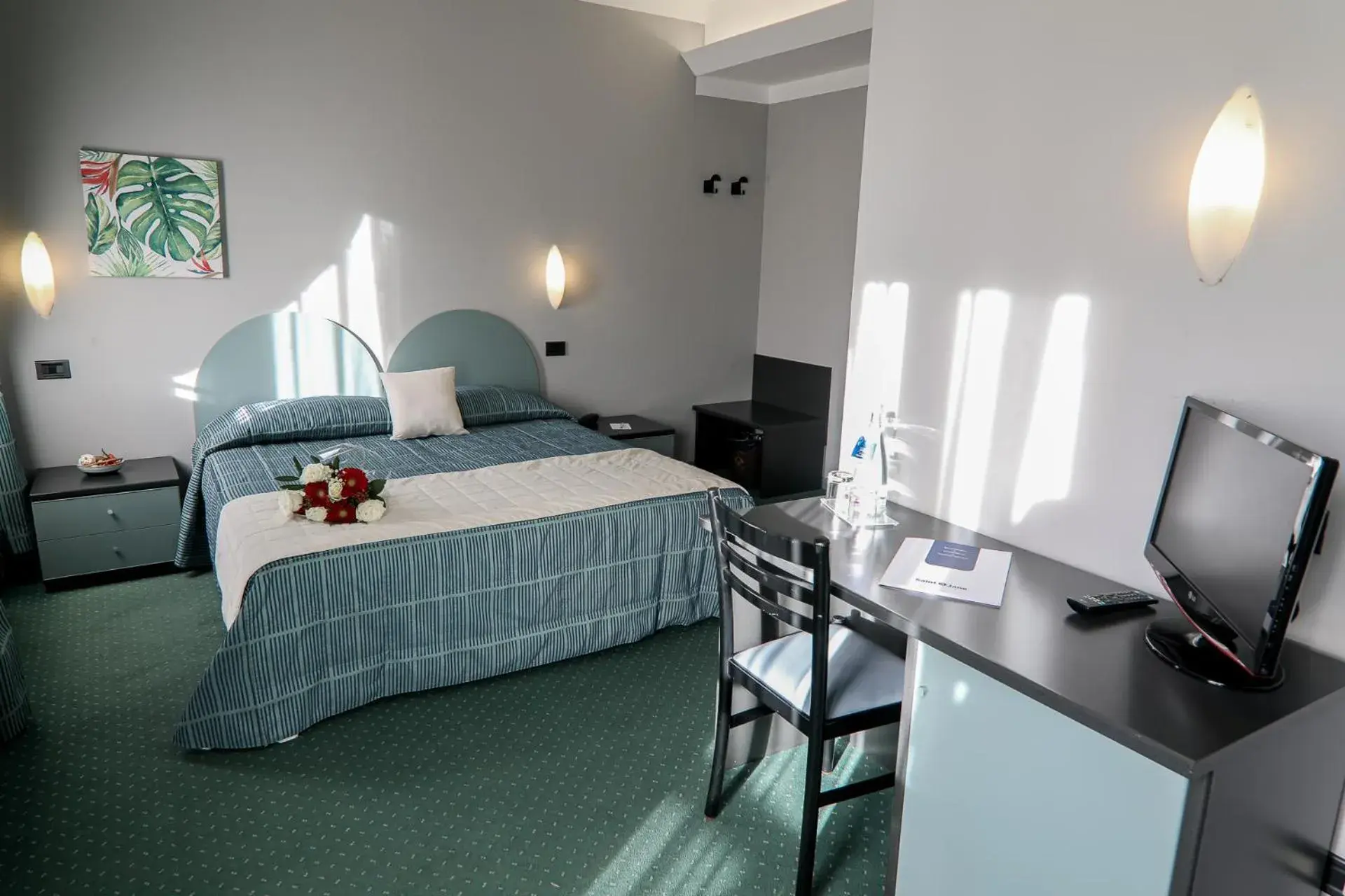 Bedroom, Bed in Hotel Vittoria Bedroom, Bed in Hotel Vittoria