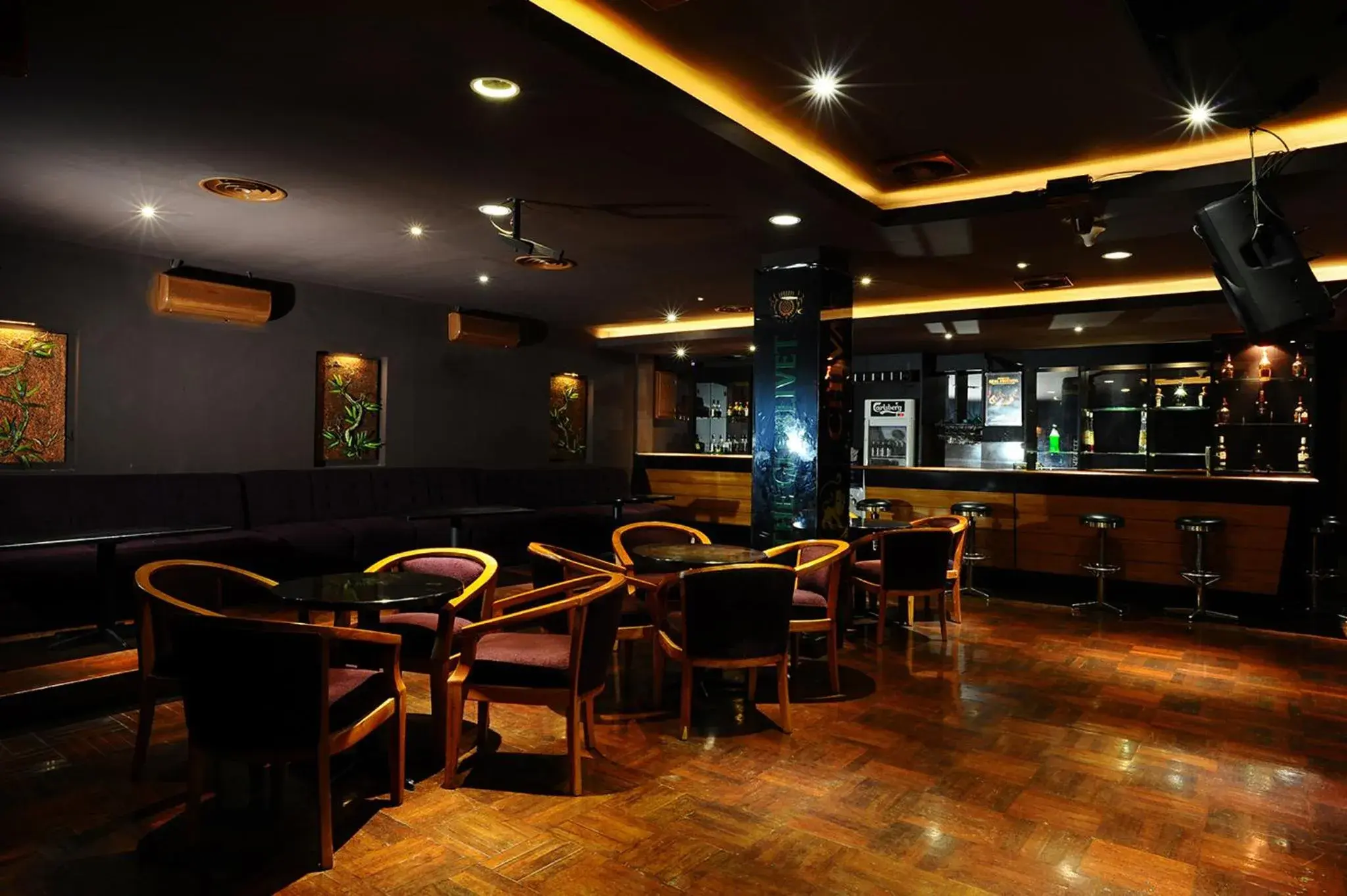 Lounge/Bar in Gumilang Regency Hotel by Gumilang Hospitality