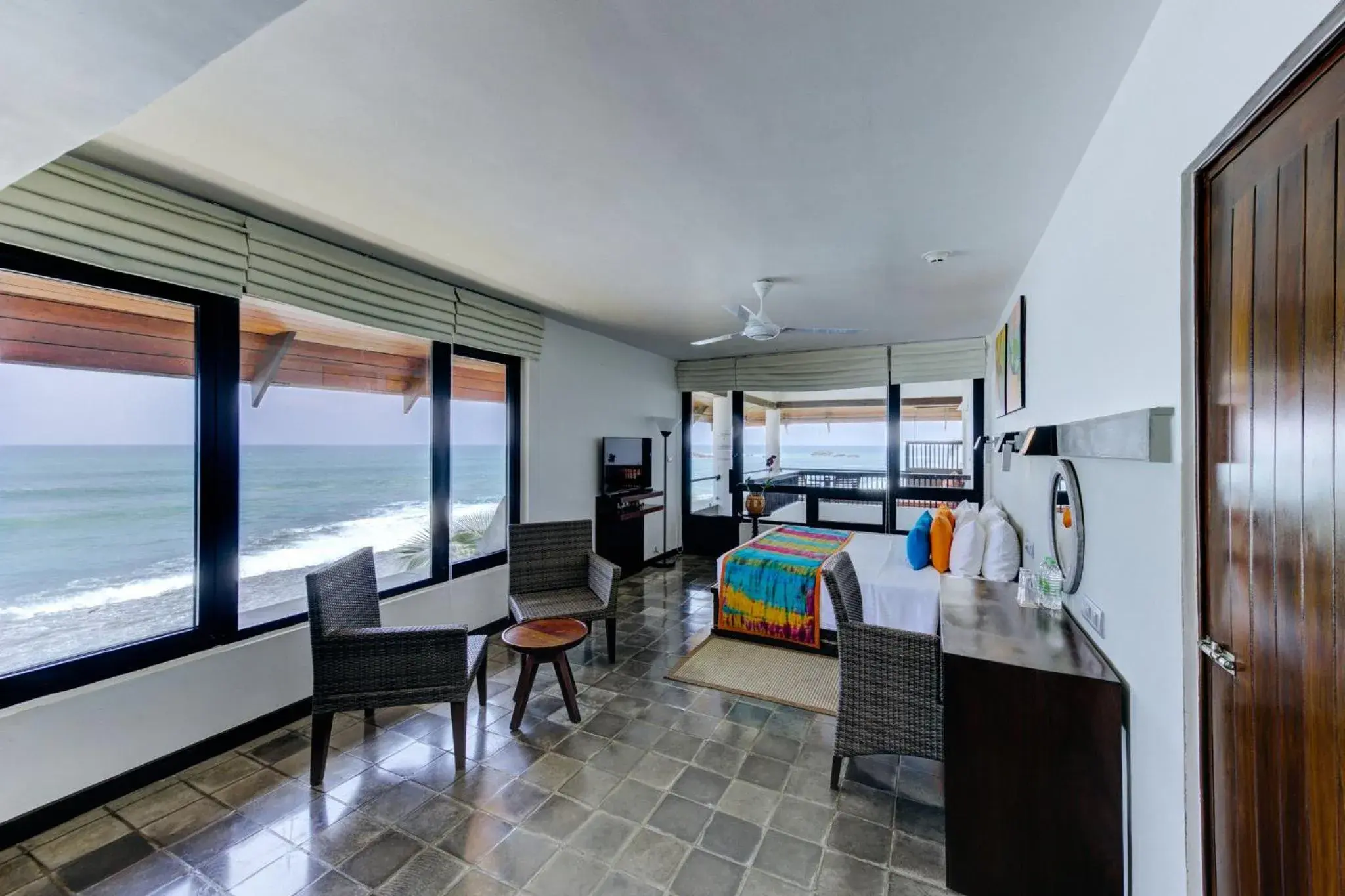 Property building in Hikka Tranz by Cinnamon Property building in Hikka Tranz by Cinnamon