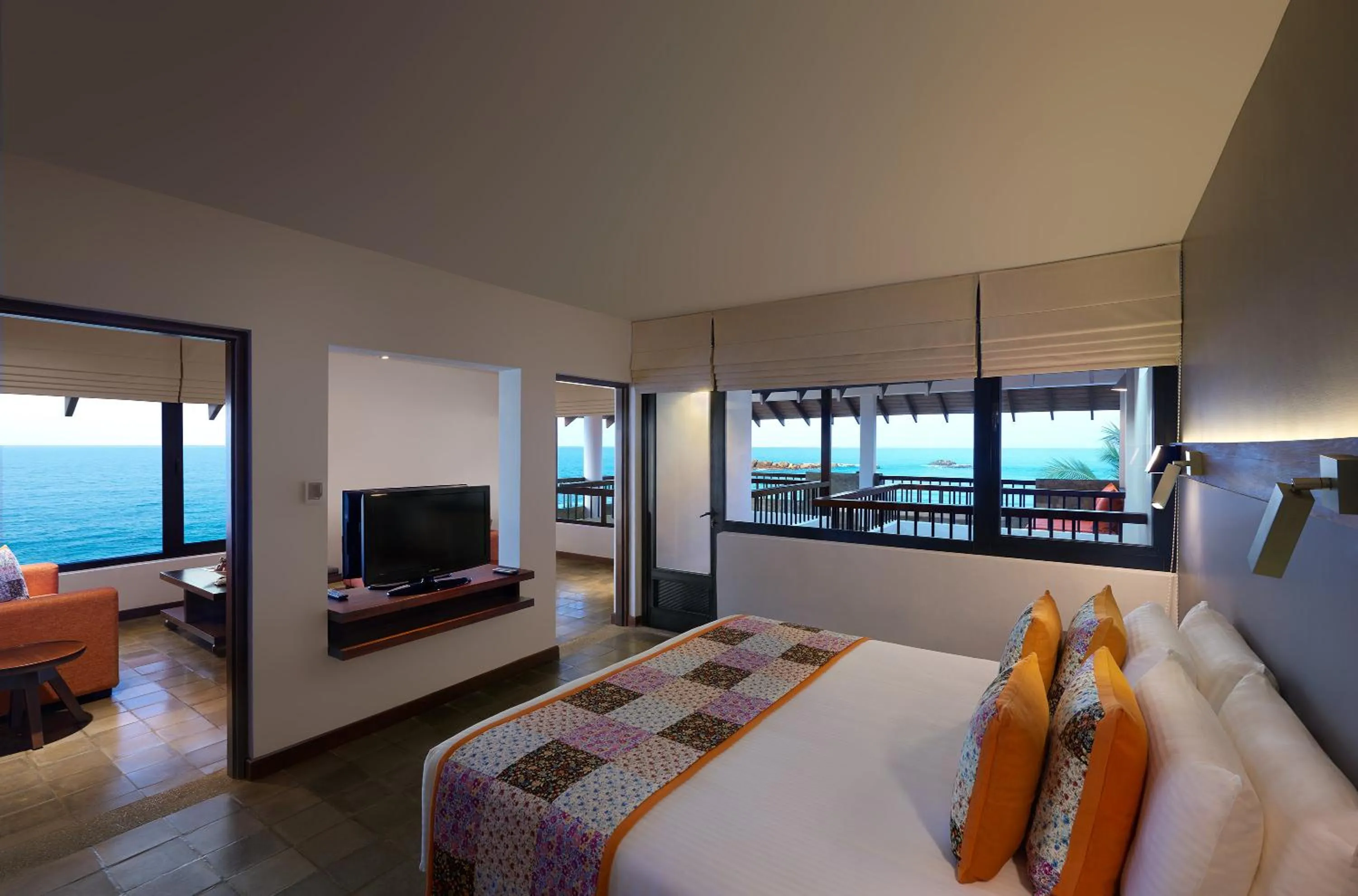 Photo of the whole room, Bed in Hikka Tranz by Cinnamon