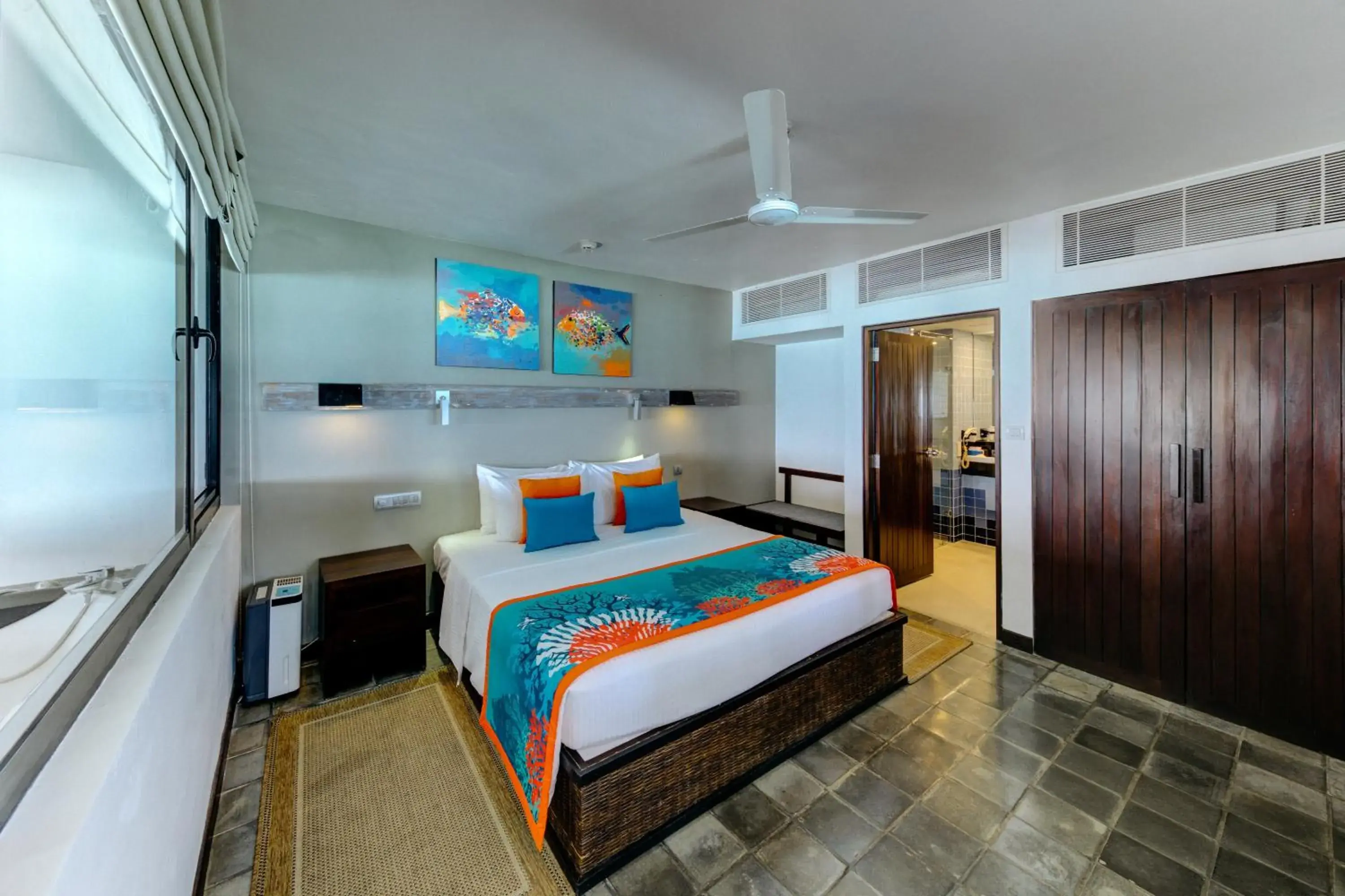 Bed in Hikka Tranz by Cinnamon Bed in Hikka Tranz by Cinnamon