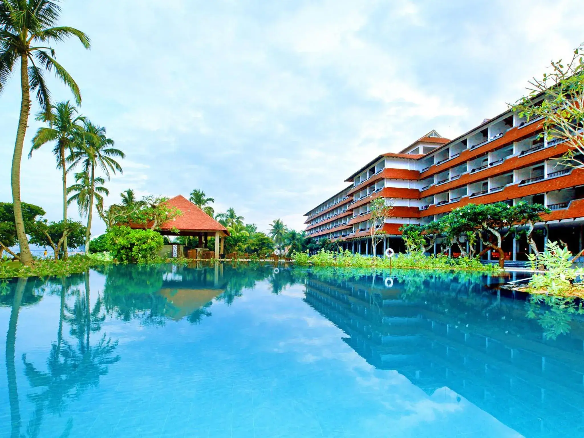 Property building in Hikka Tranz by Cinnamon Property building in Hikka Tranz by Cinnamon