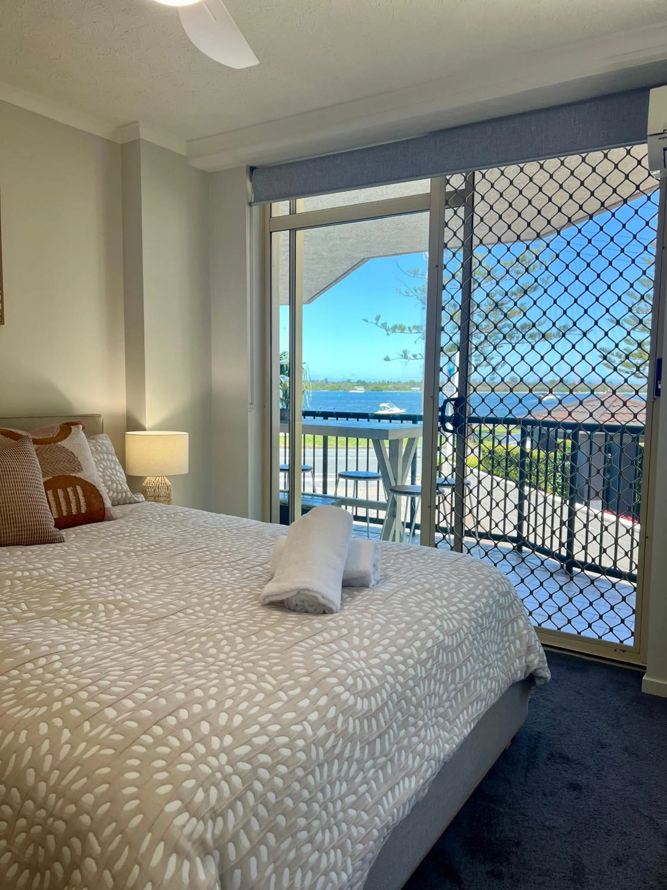 Bed in Bayview Beach Holiday Apartments