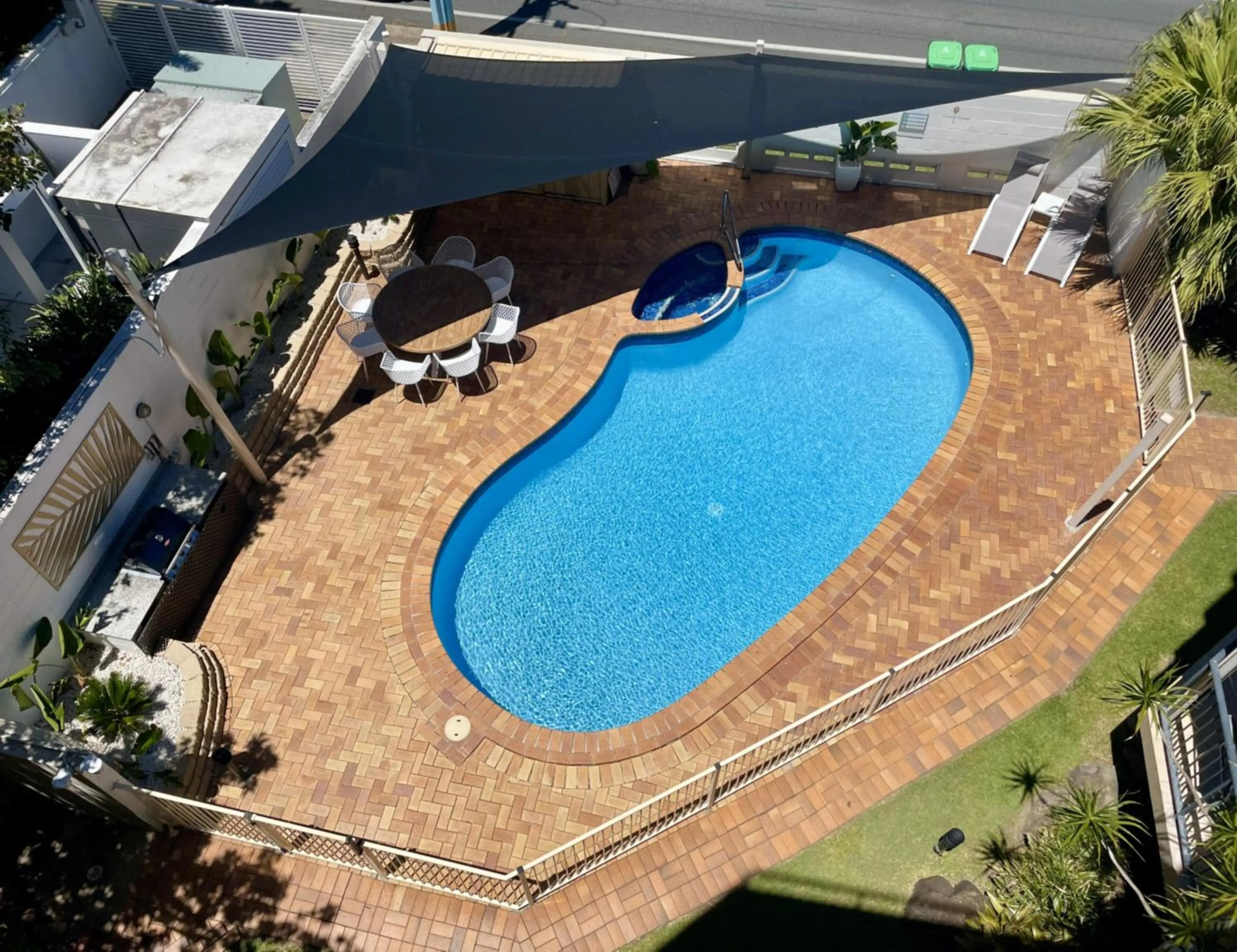 Property building in Bayview Beach Holiday Apartments