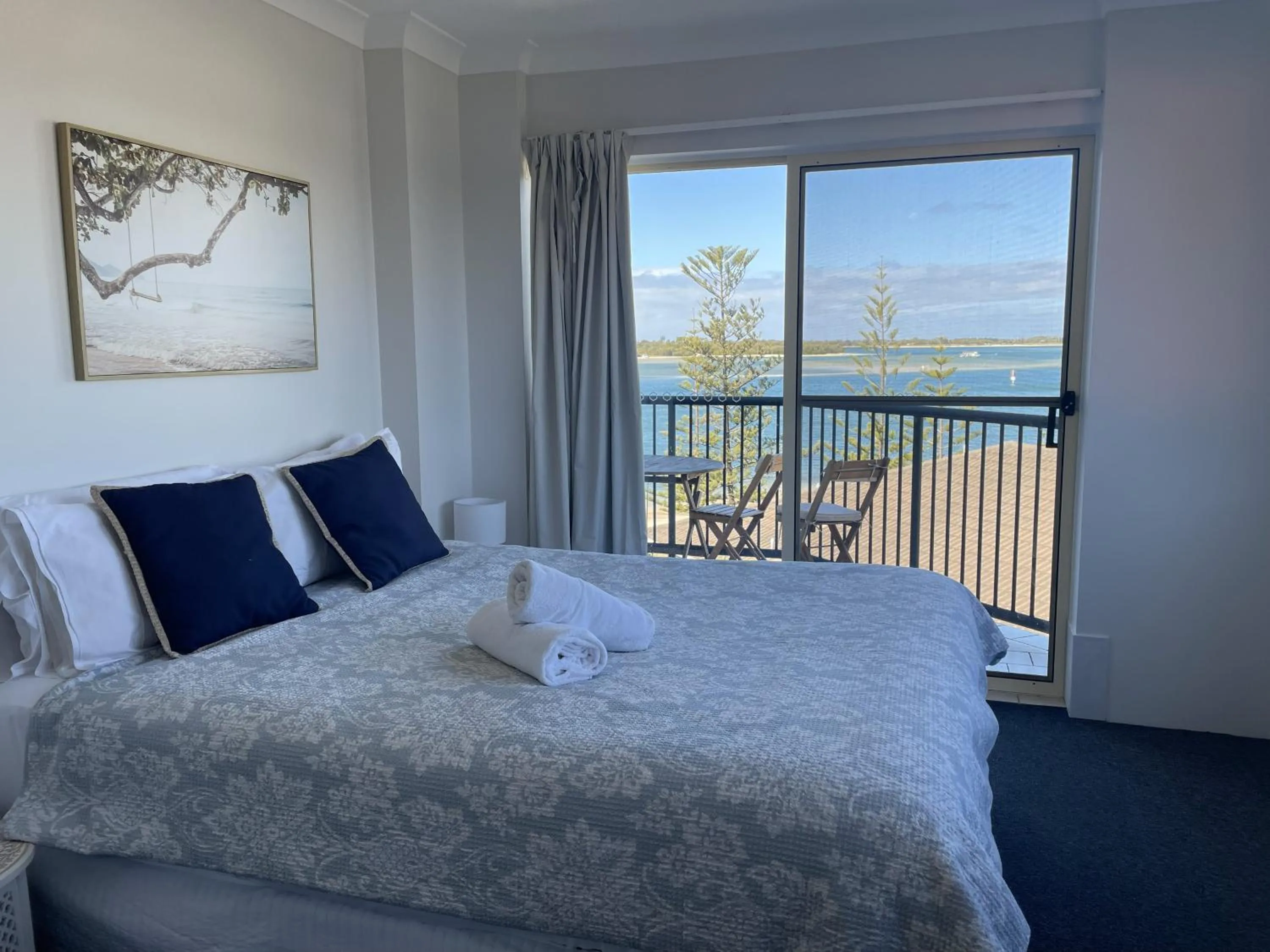 Bedroom, Bed in Bayview Beach Holiday Apartments