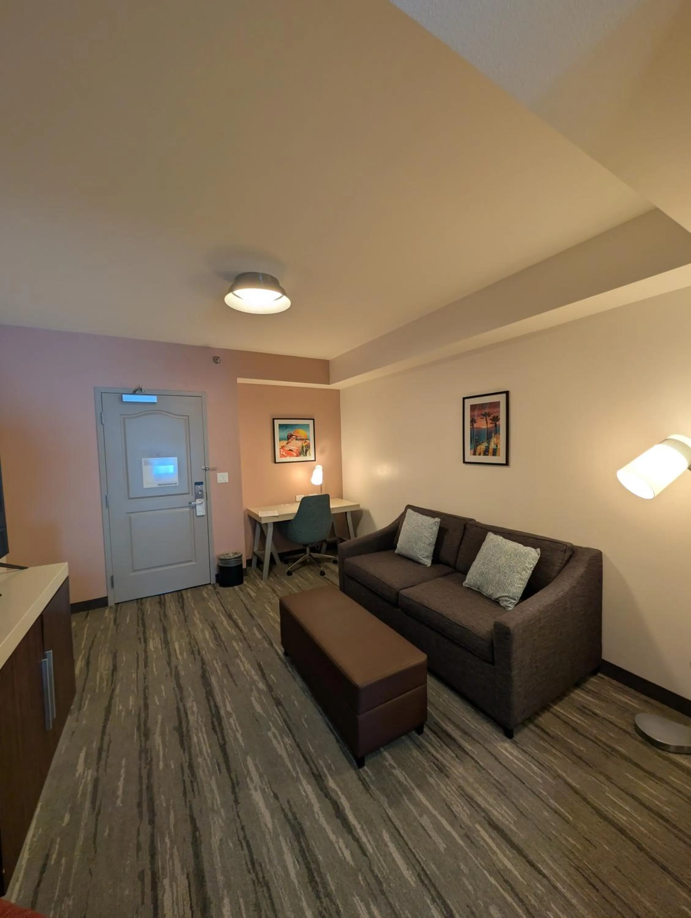 Seating area in Hilton Garden Inn Las Vegas Strip South