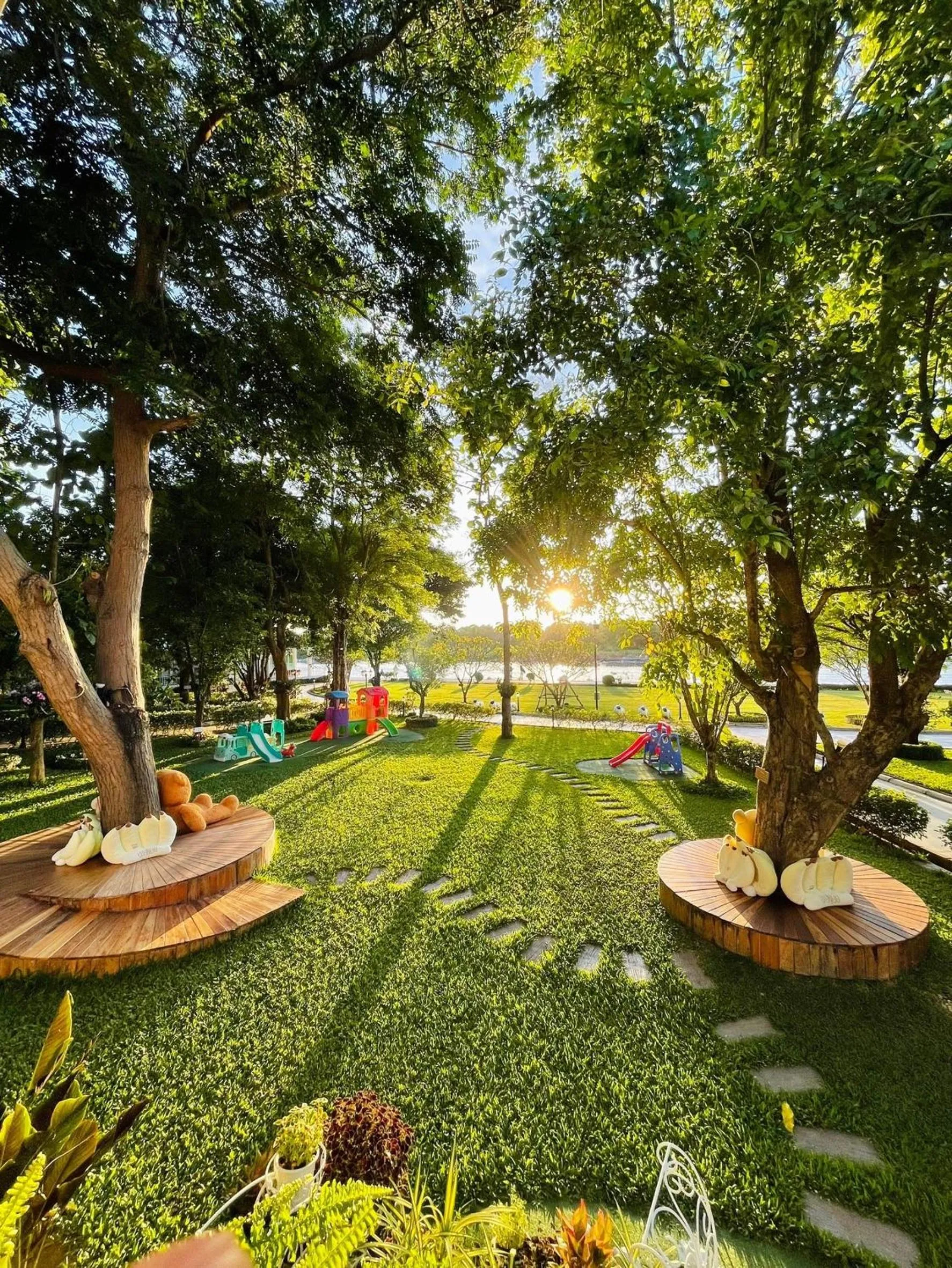 Garden in Tubtim Siam River Kwai Resort