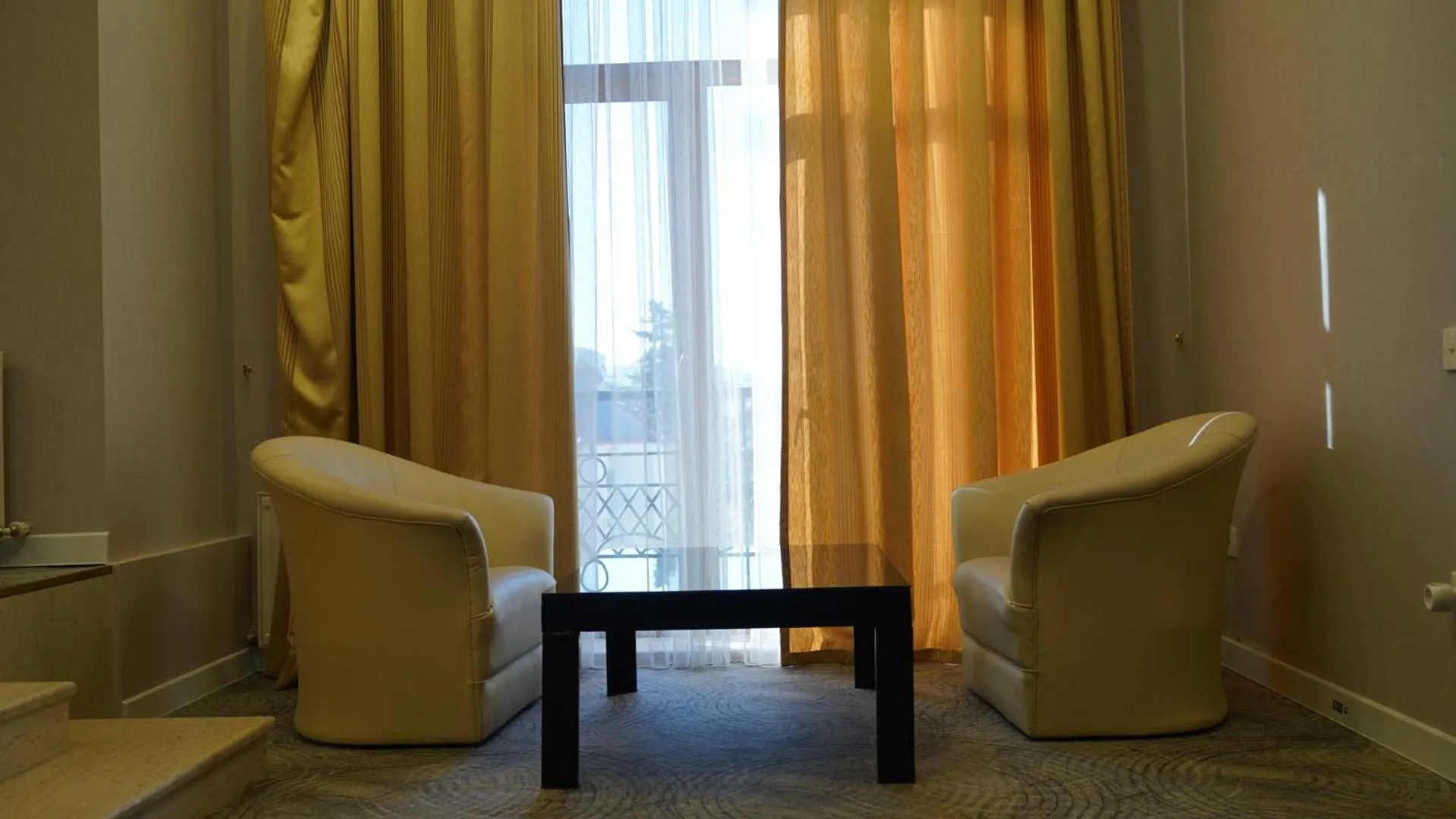 Living room in Premier Hotel