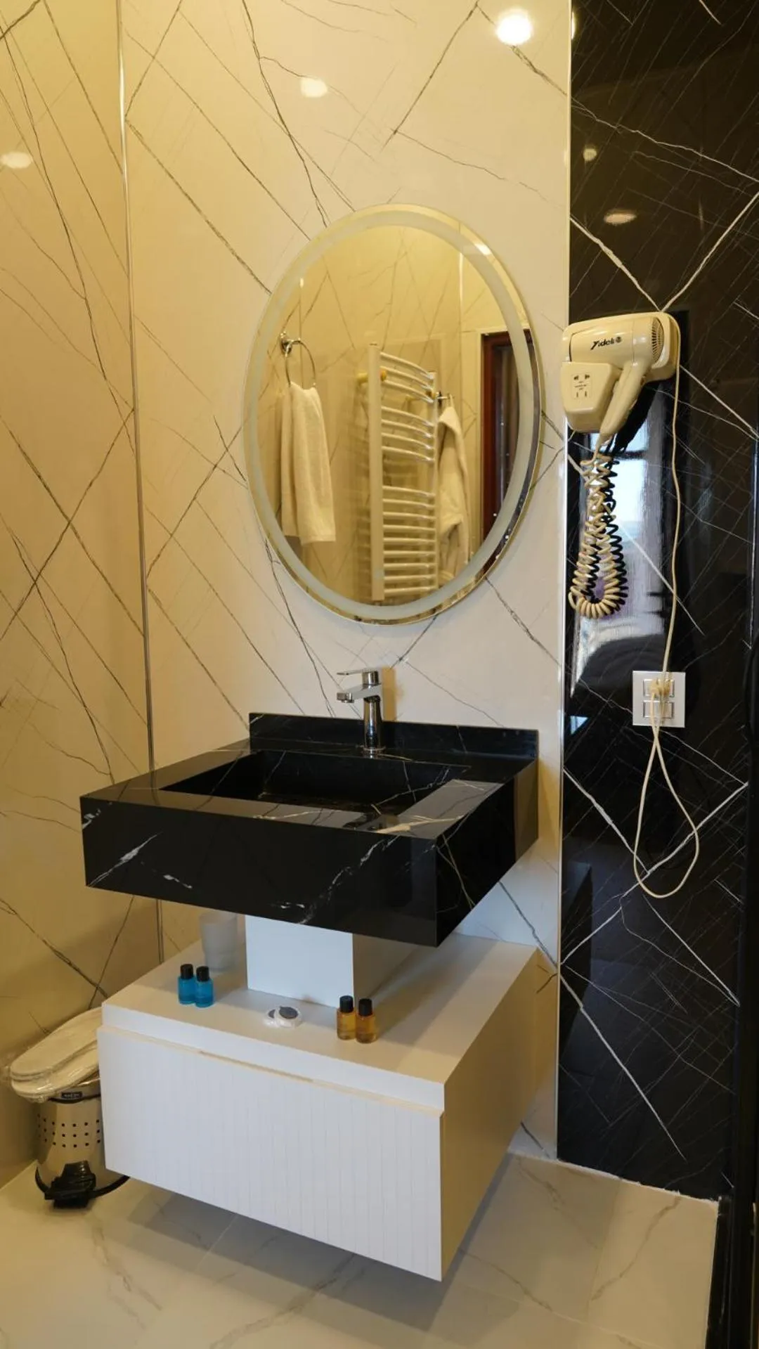 Bathroom in Premier Hotel