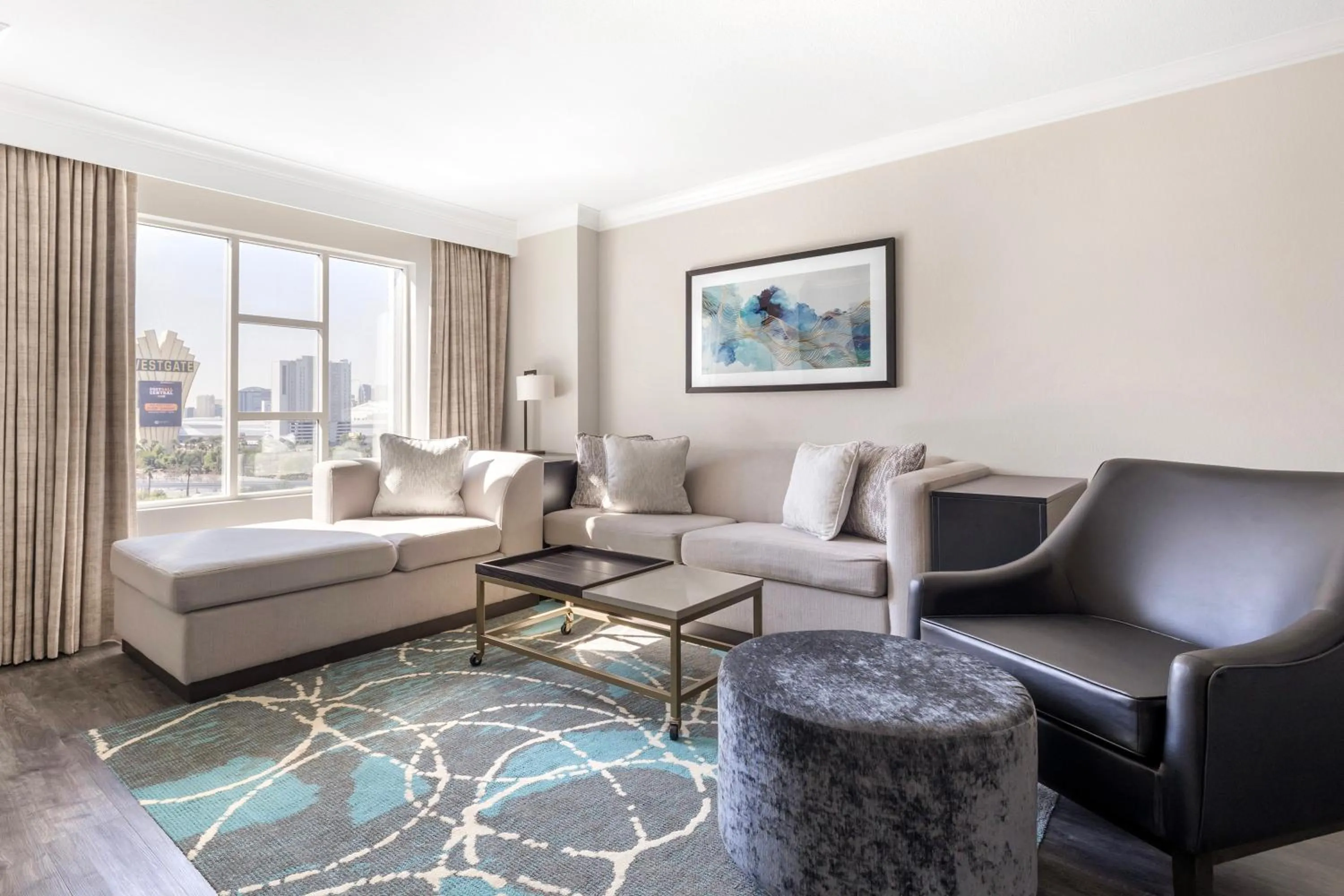 Living room, Bed in Hilton Grand Vacations Club Paradise Las Vegas