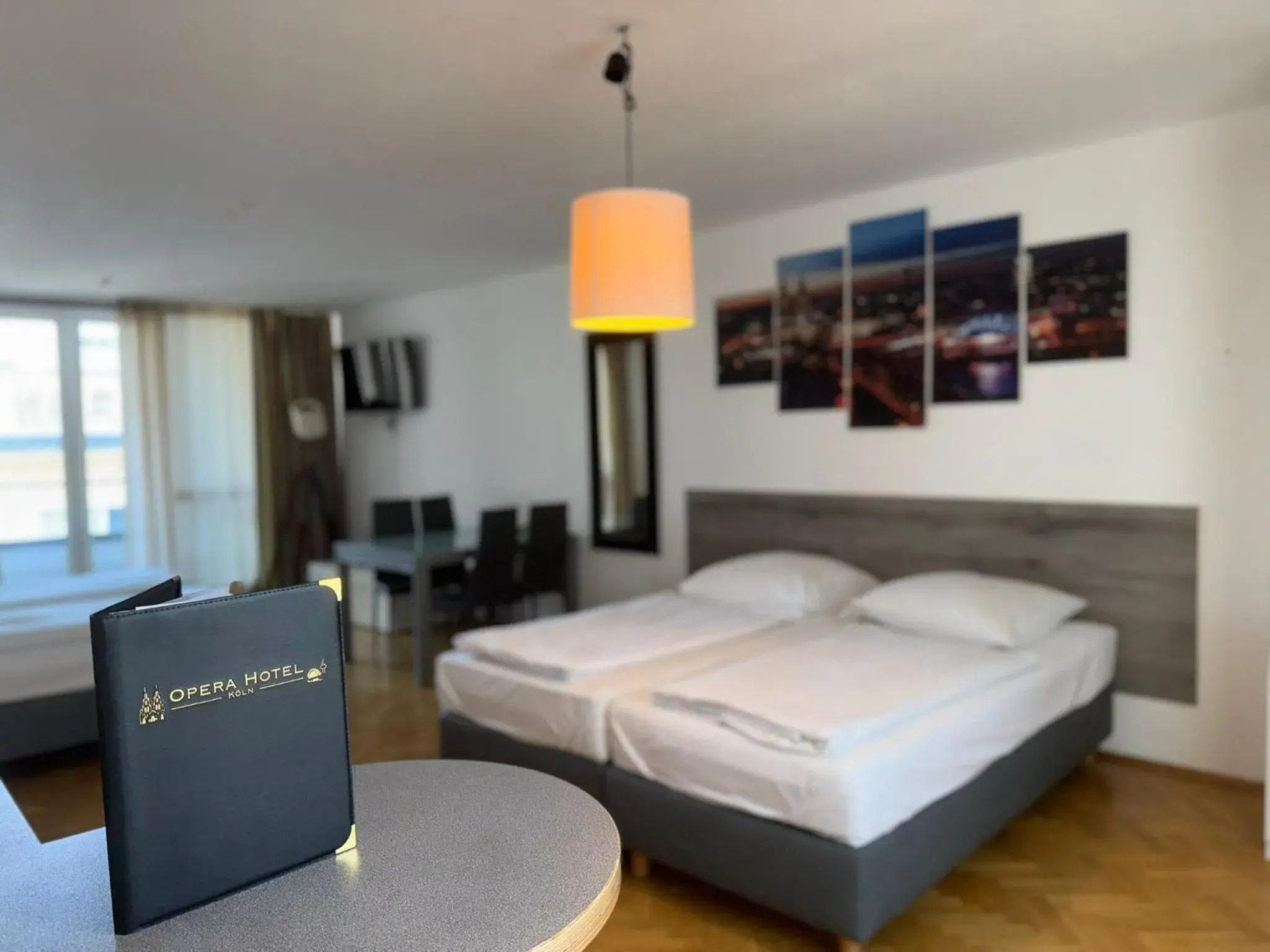 Photo of the whole room, Bed in Opera Hotel Köln Photo of the whole room, Bed in Opera Hotel Köln