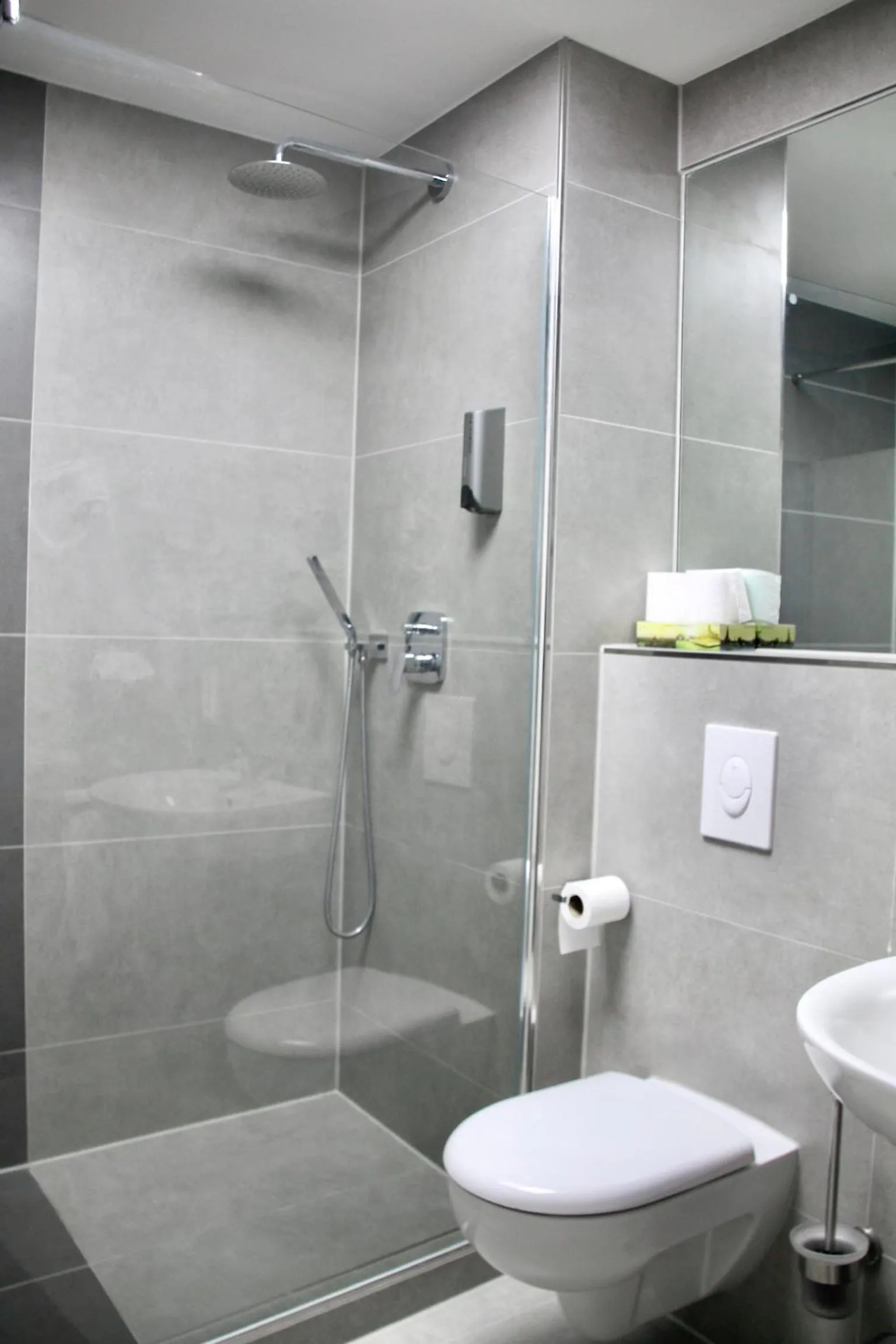 Bathroom in Opera Hotel Köln