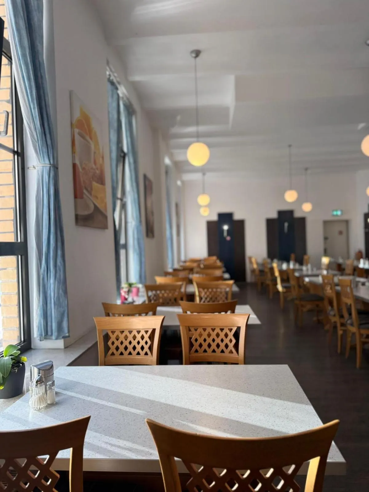 Restaurant/places to eat in Opera Hotel Köln