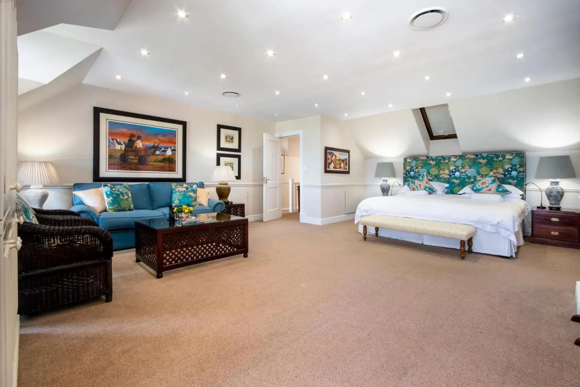 Bedroom, Bed in La Fontaine Guest House Hermanus Bedroom, Bed in La Fontaine Guest House Hermanus