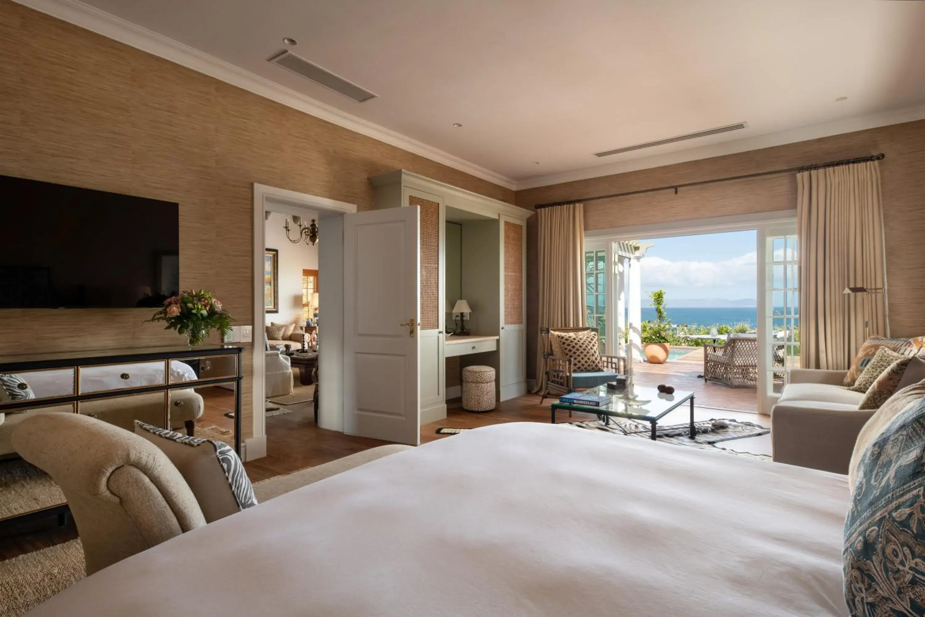 Sea view, Bed in La Fontaine Guest House Hermanus Sea view, Bed in La Fontaine Guest House Hermanus