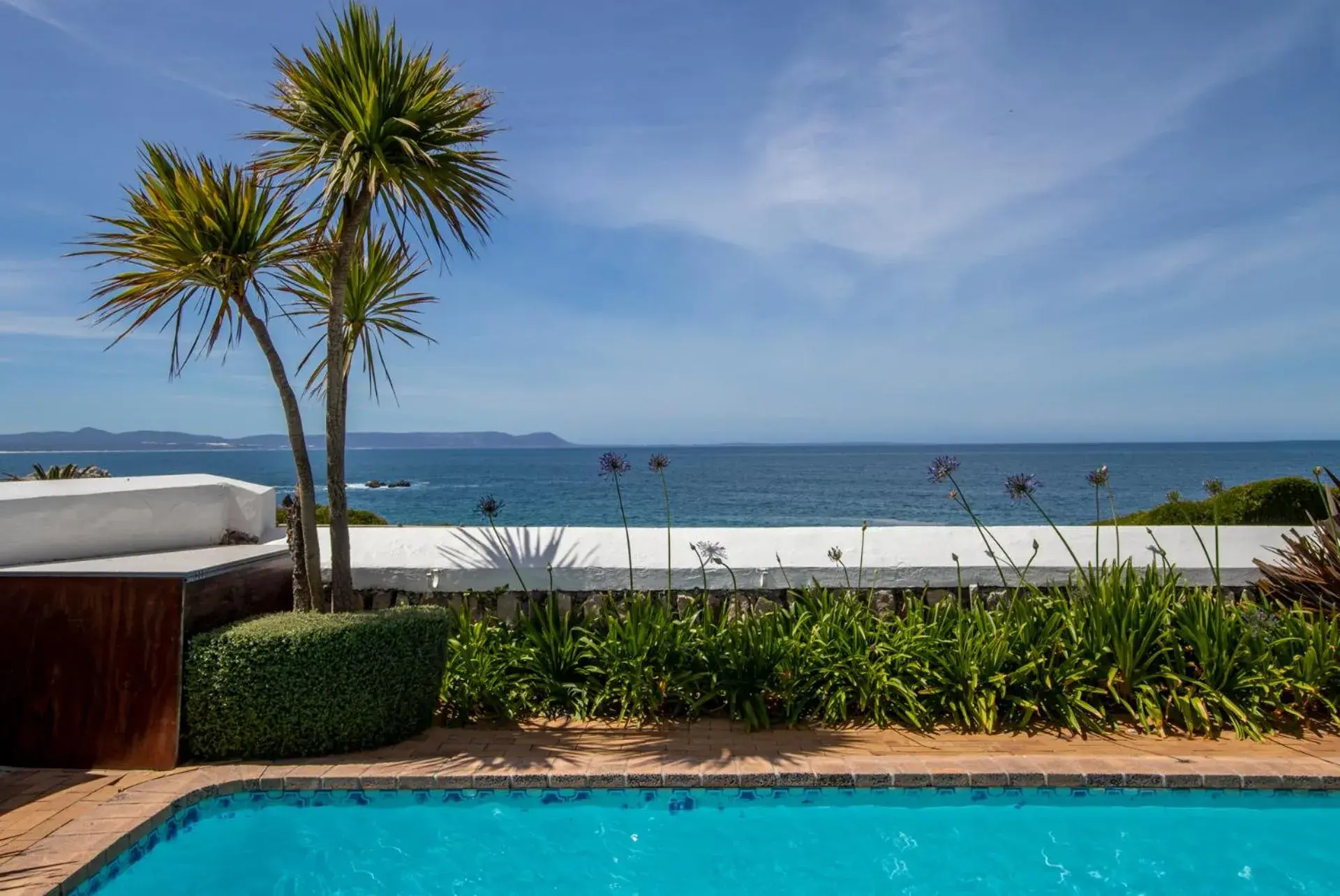 Swimming pool in La Fontaine Guest House Hermanus Swimming pool in La Fontaine Guest House Hermanus