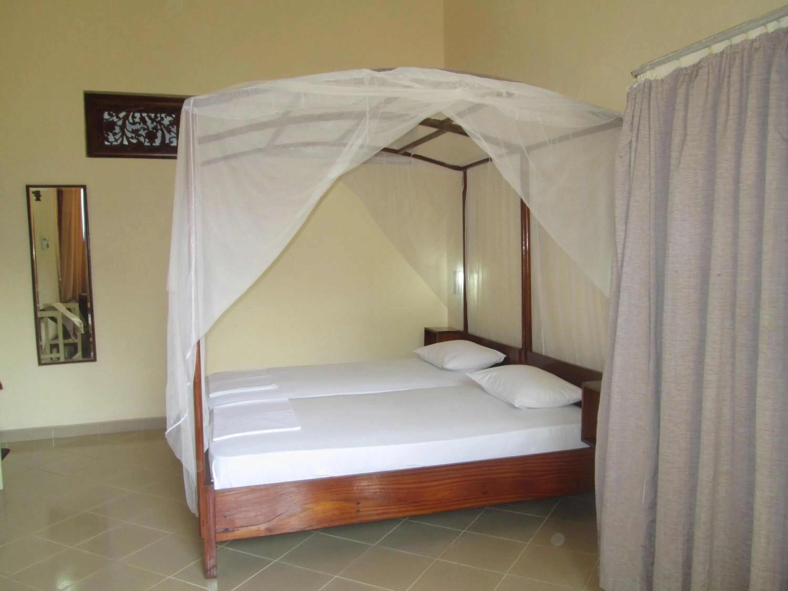 Photo of the whole room, Bed in Tandem Guesthouse