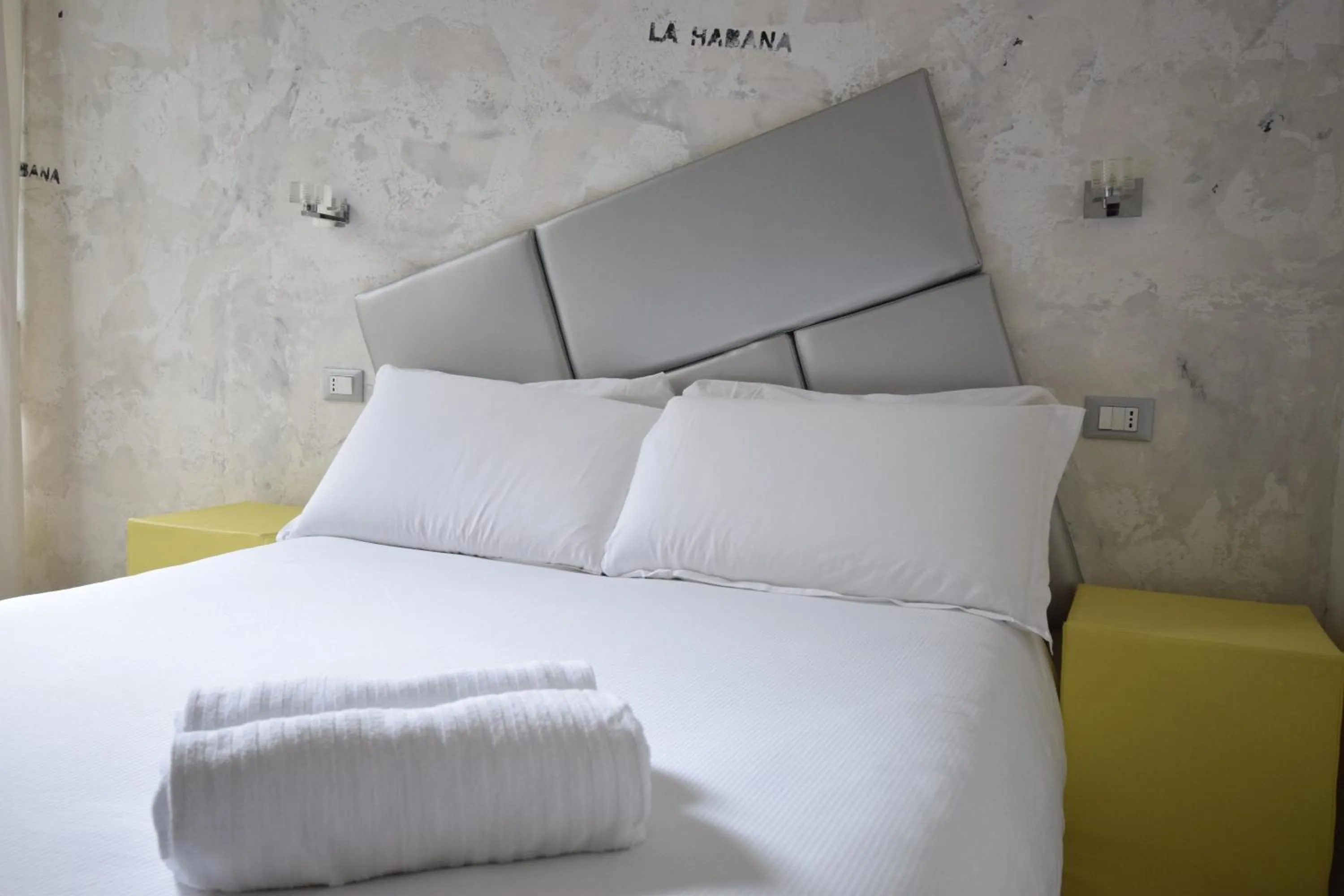 Decorative detail, Bed in Habana's Design