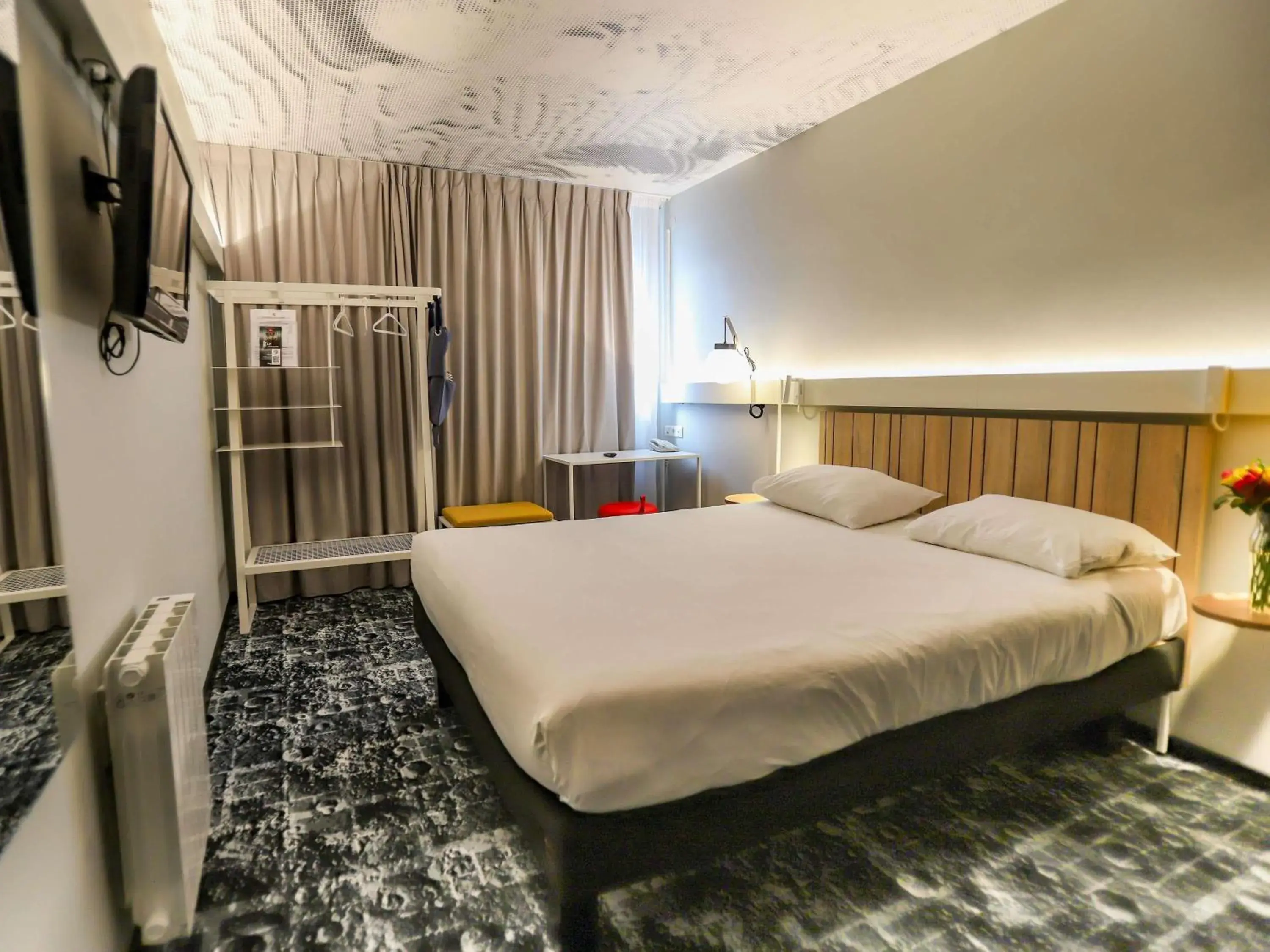 Property building, Bed in ibis Haguenau Strasbourg Nord Property building, Bed in ibis Haguenau Strasbourg Nord
