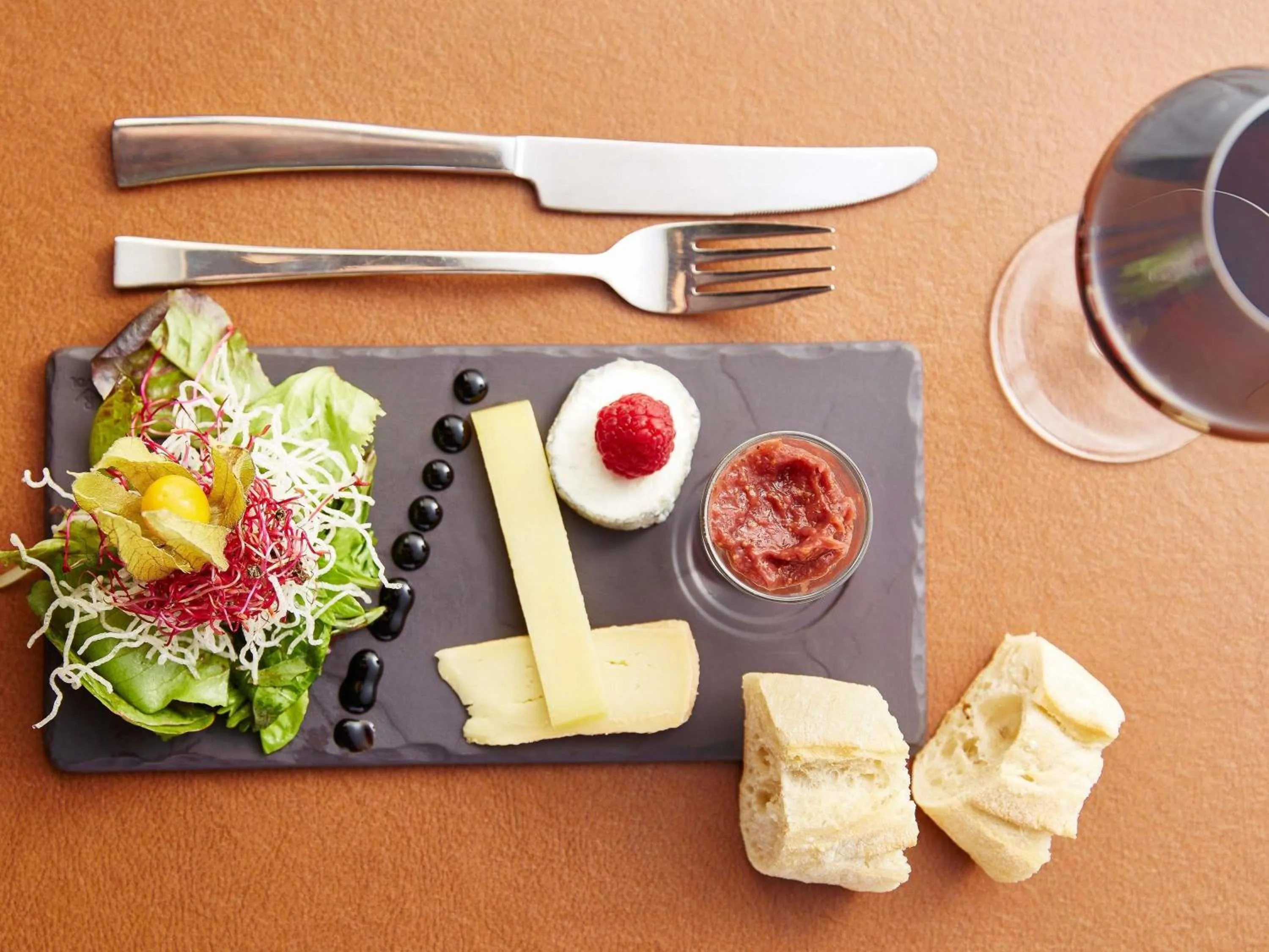 Lounge or bar in ibis Haguenau Strasbourg Nord