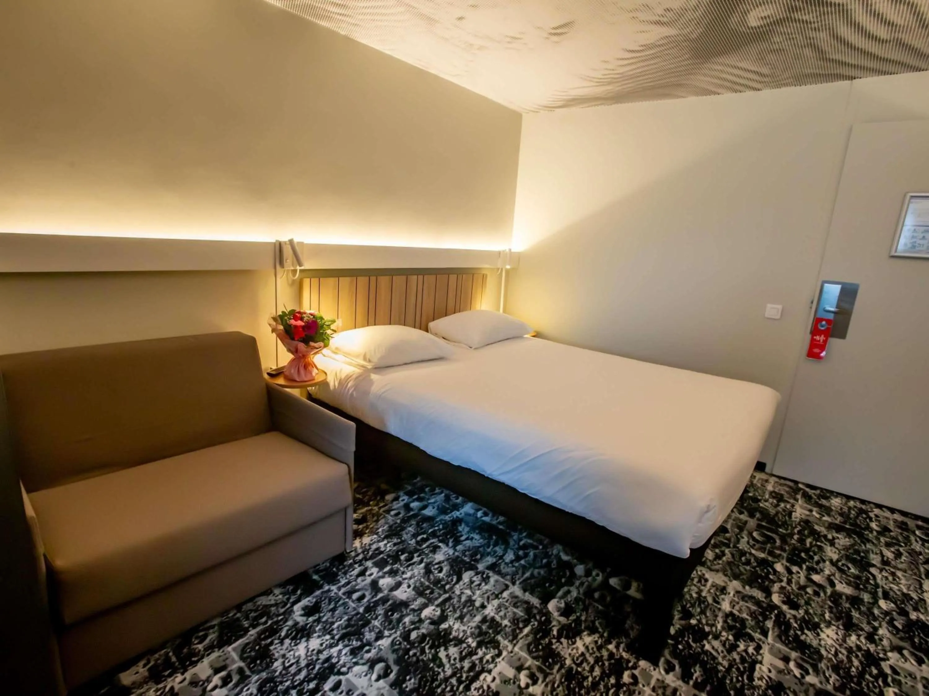 Bedroom, Bed in ibis Haguenau Strasbourg Nord
