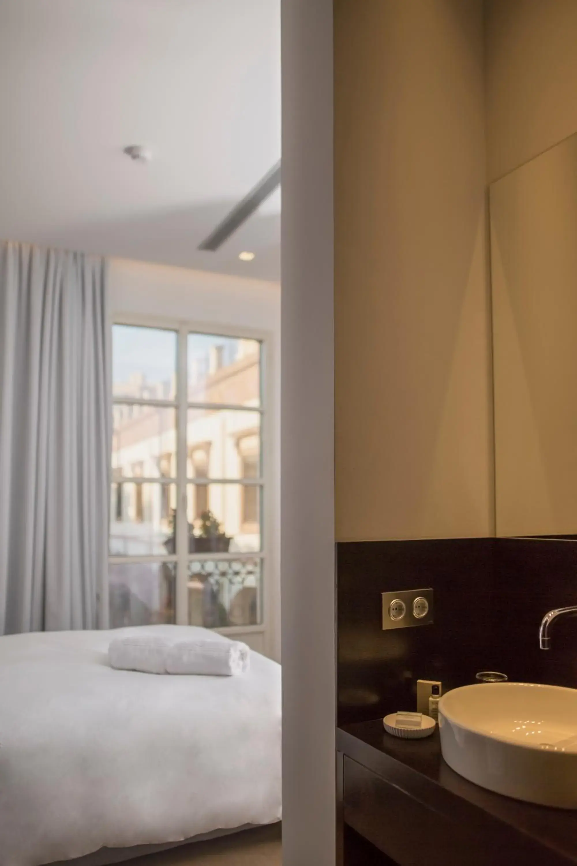 Toilet, Bed in Aire Hotel & Ancient Baths Toilet, Bed in Aire Hotel & Ancient Baths