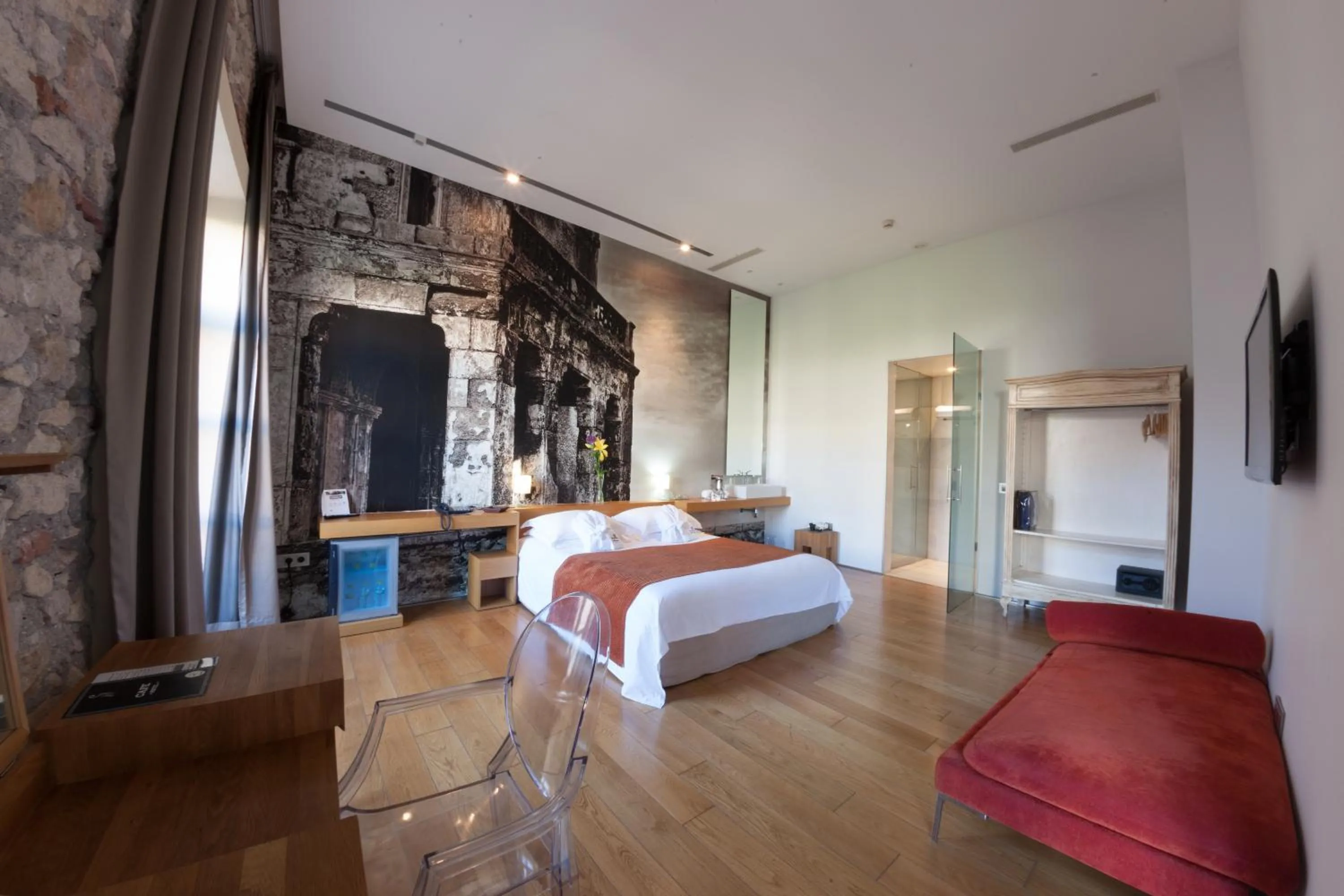 Photo of the whole room, Bed in Aire Hotel & Ancient Baths