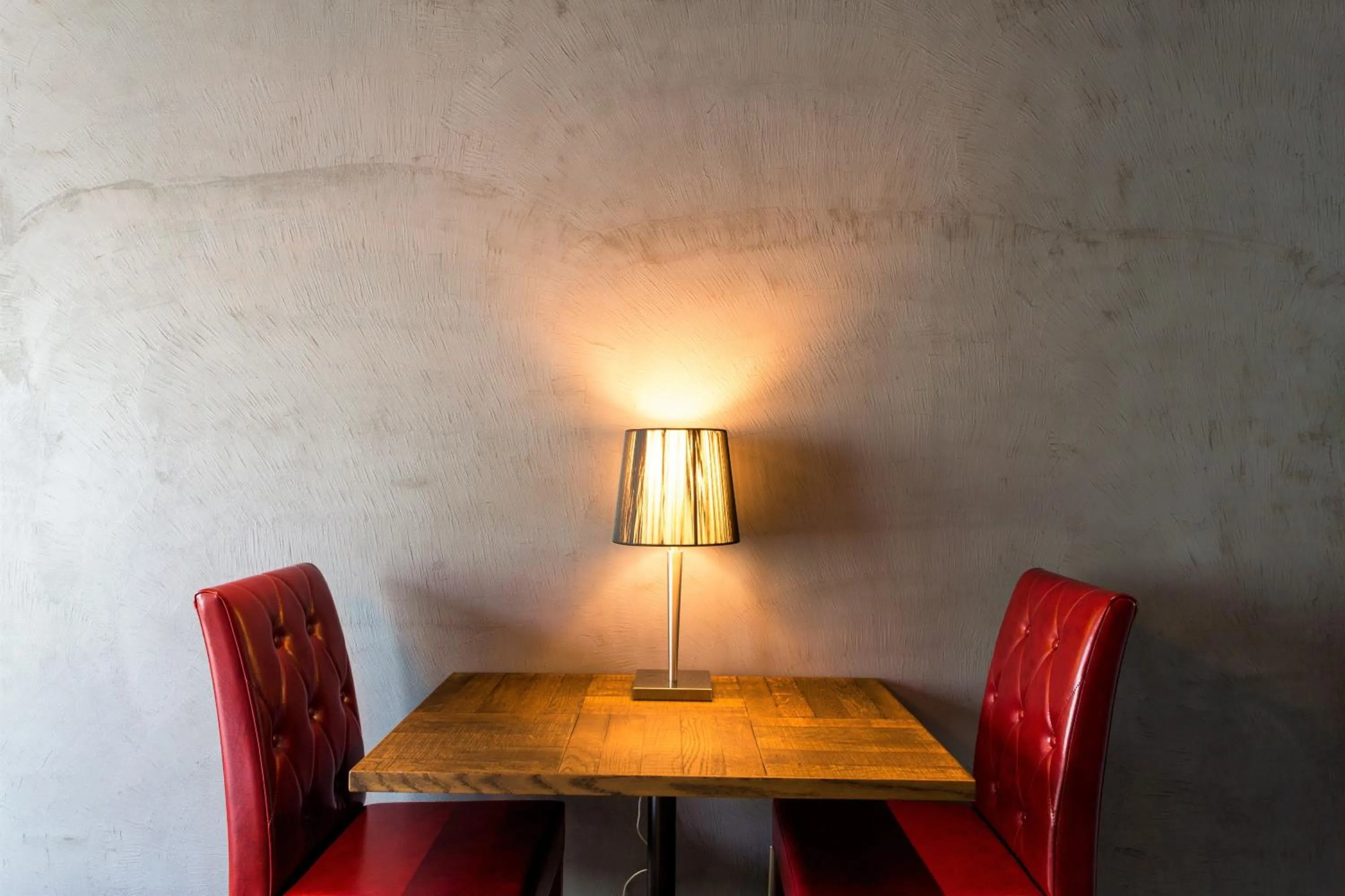 Photo of the whole room in Material