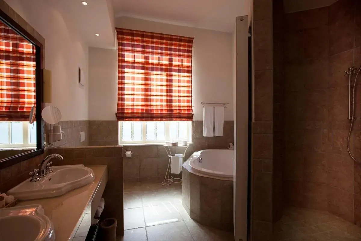 Deluxe Suite in Gerber Park Hotel Deluxe Suite in Gerber Park Hotel