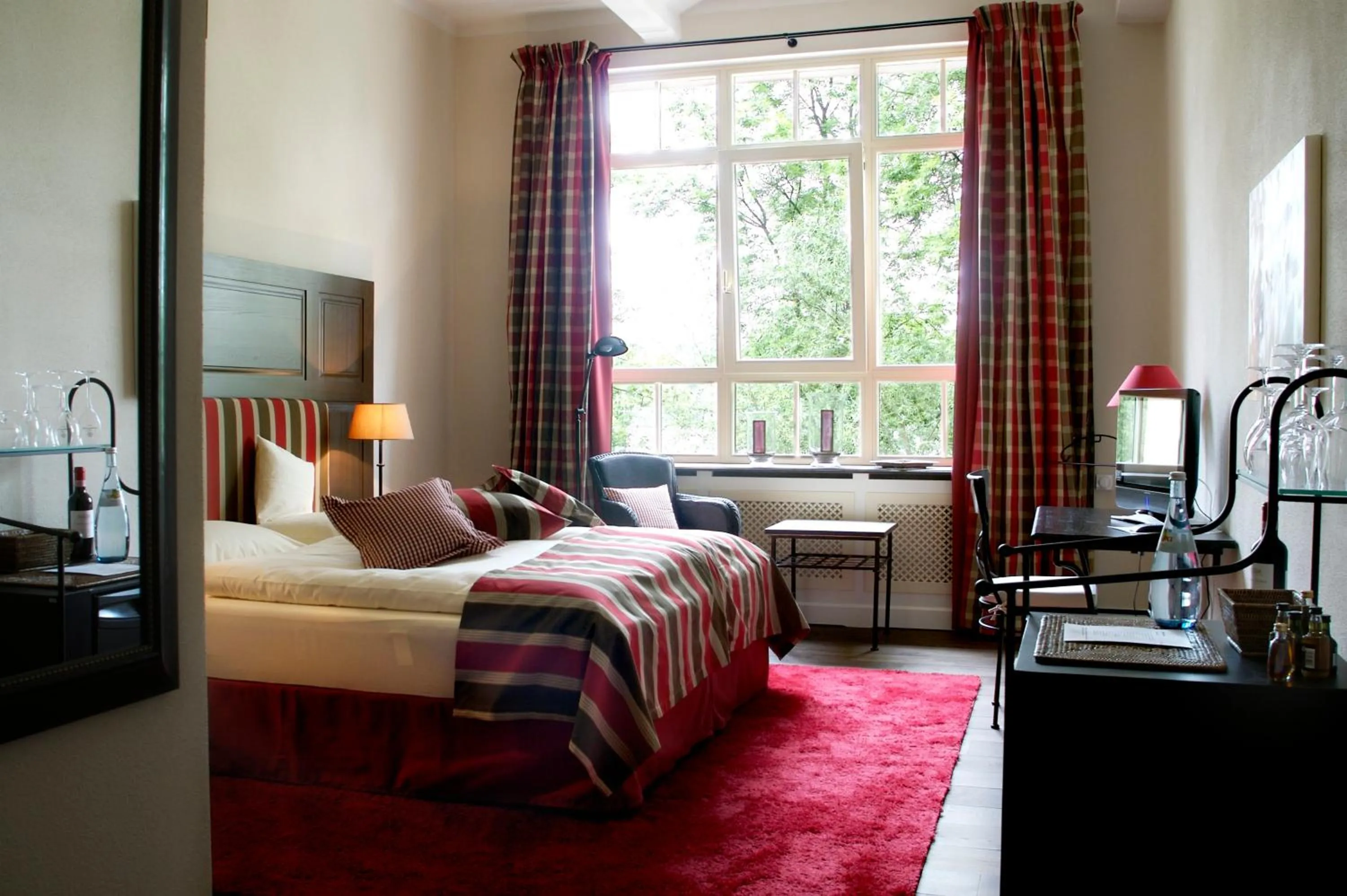 Photo of the whole room, Bed in Gerber Park Hotel