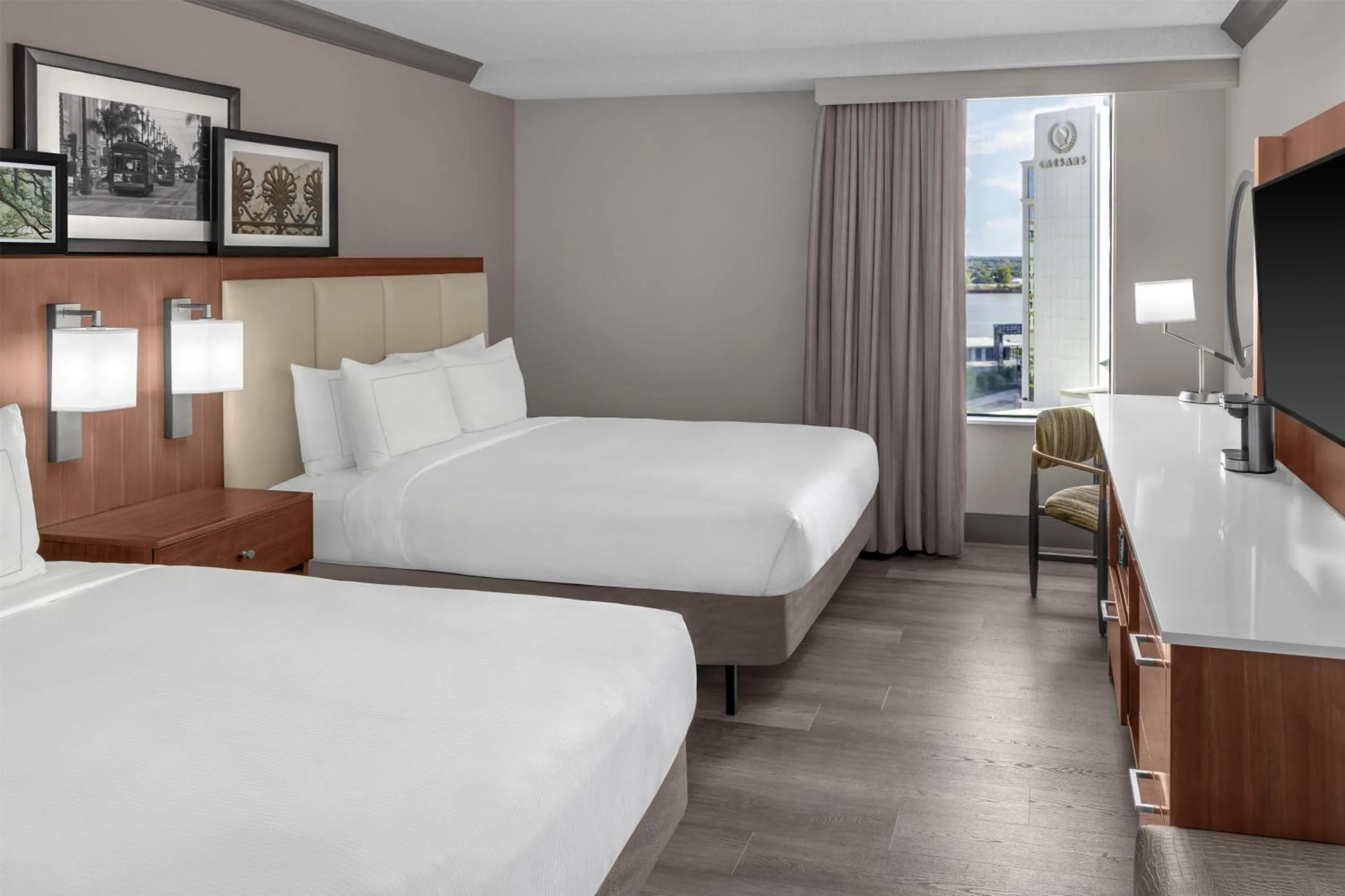 Bed in DoubleTree by Hilton New Orleans